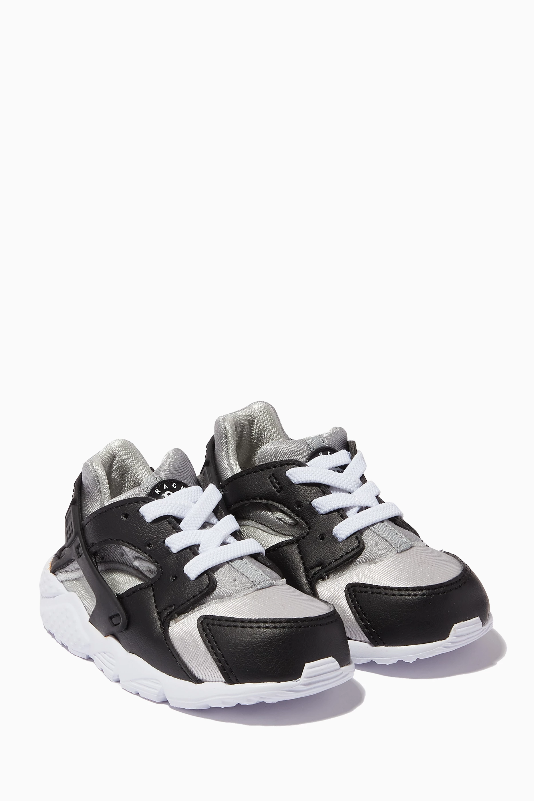 Buy Nike Black Huarache Run Sneakers in Textile Mesh for Boys in