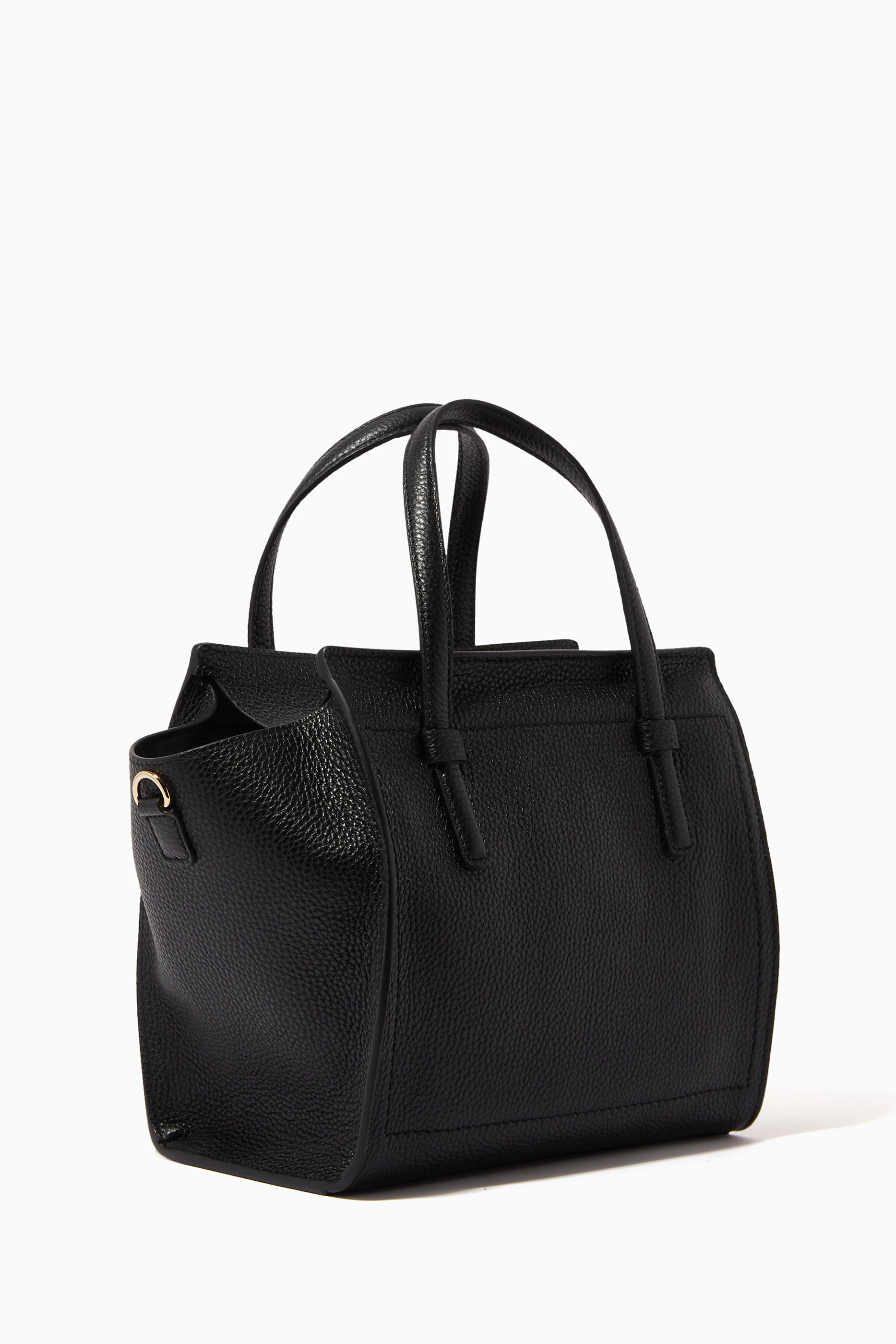 Salvatore ferragamo 2025 amy medium tote