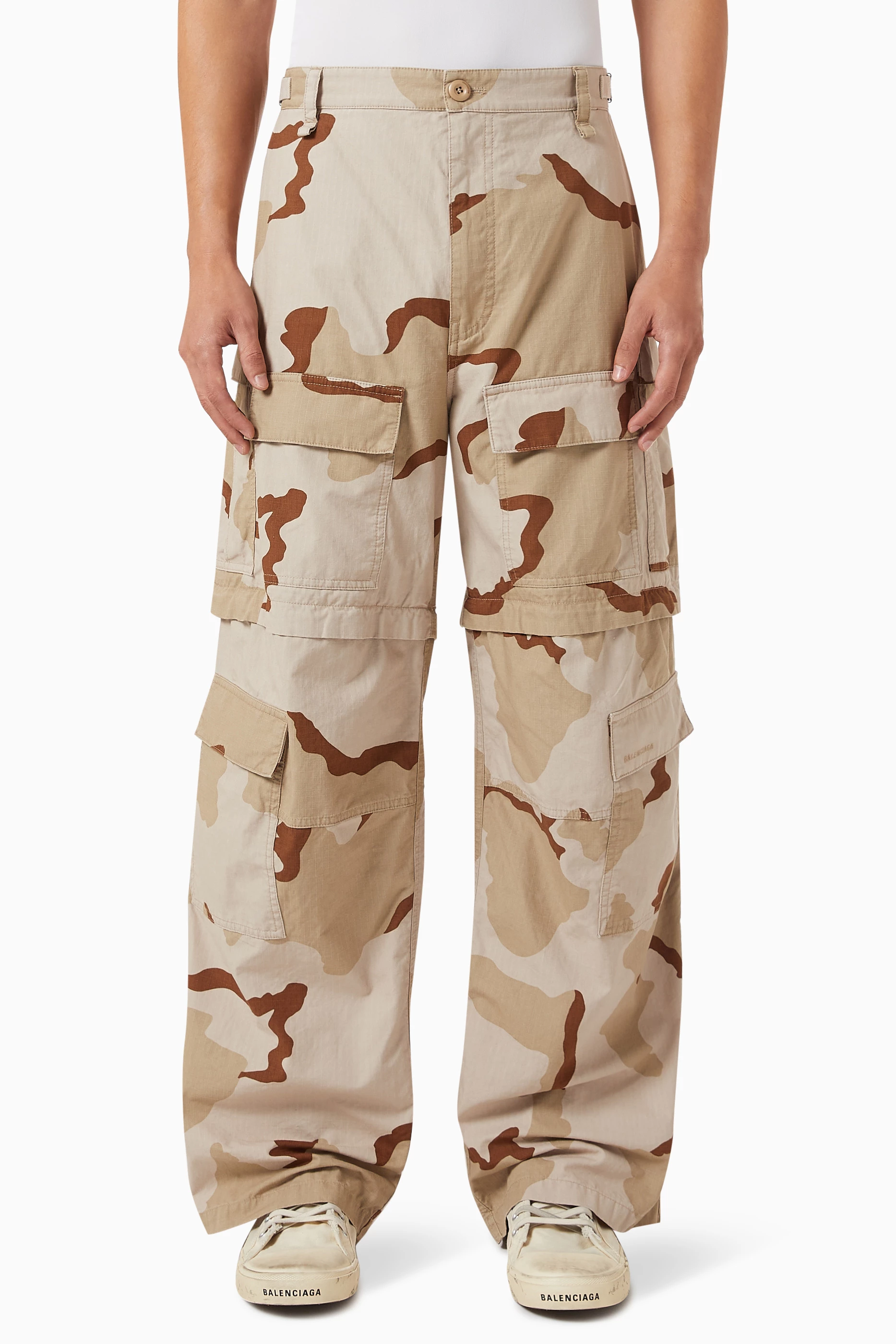 Balenciaga cargo 2025