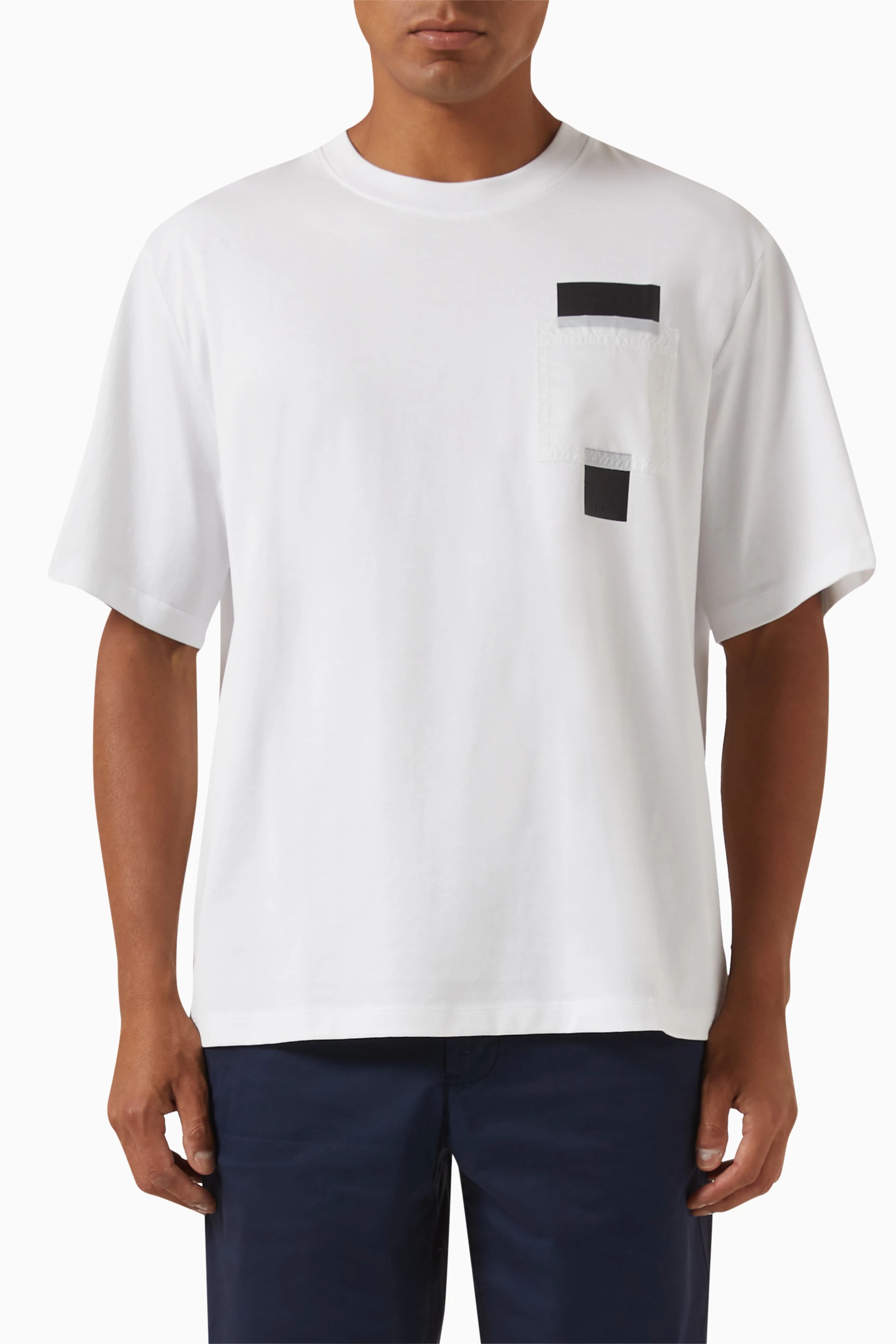 White t outlet shirt with pocket