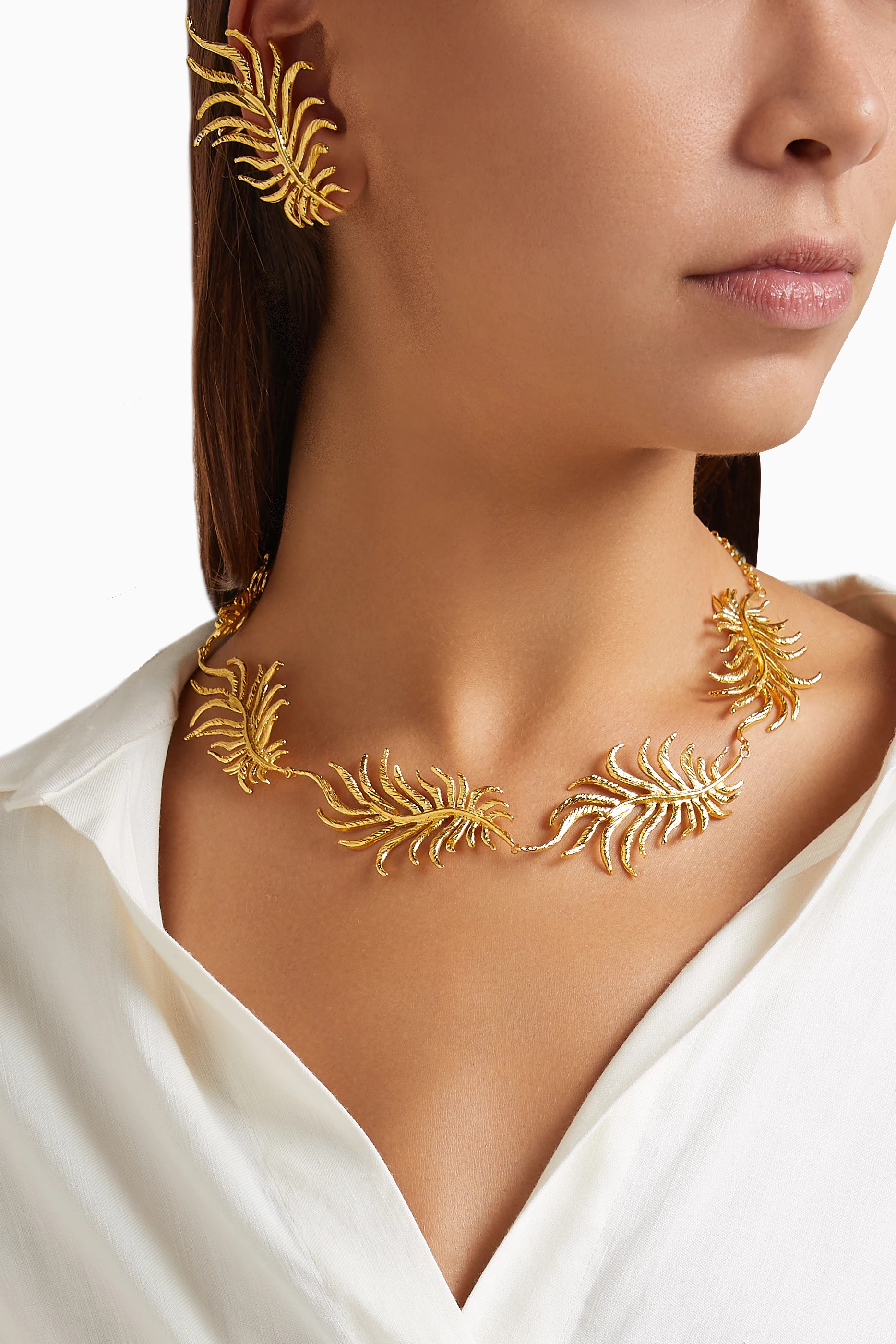 Gold shop leaf necklace