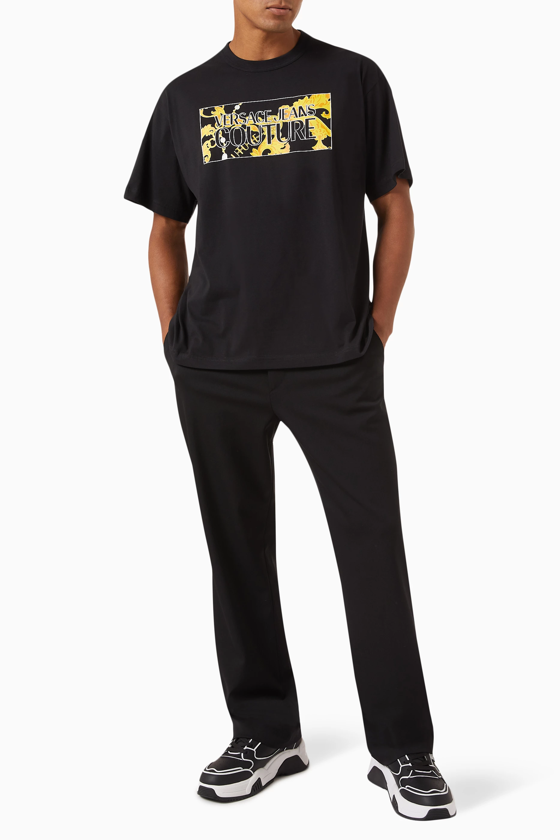 Versace jeans deals black t shirt