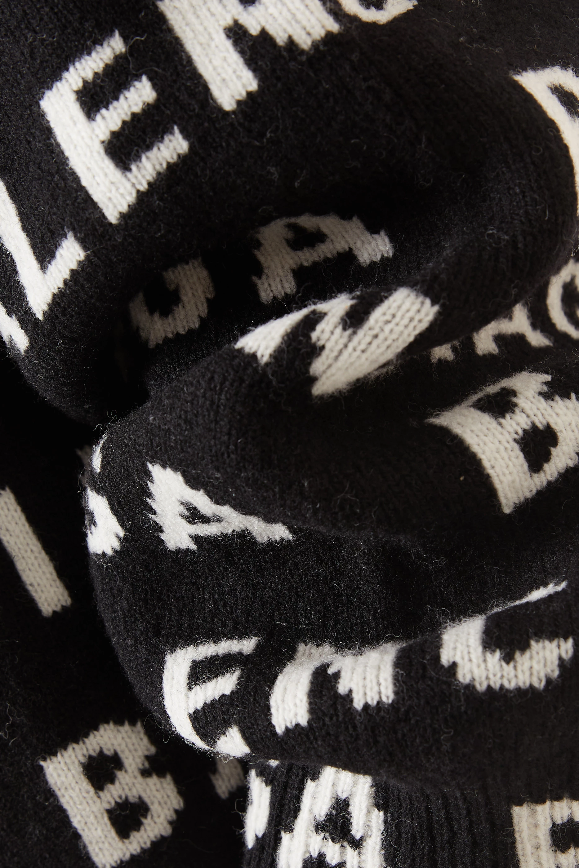 Balenciaga sweater black outlet
