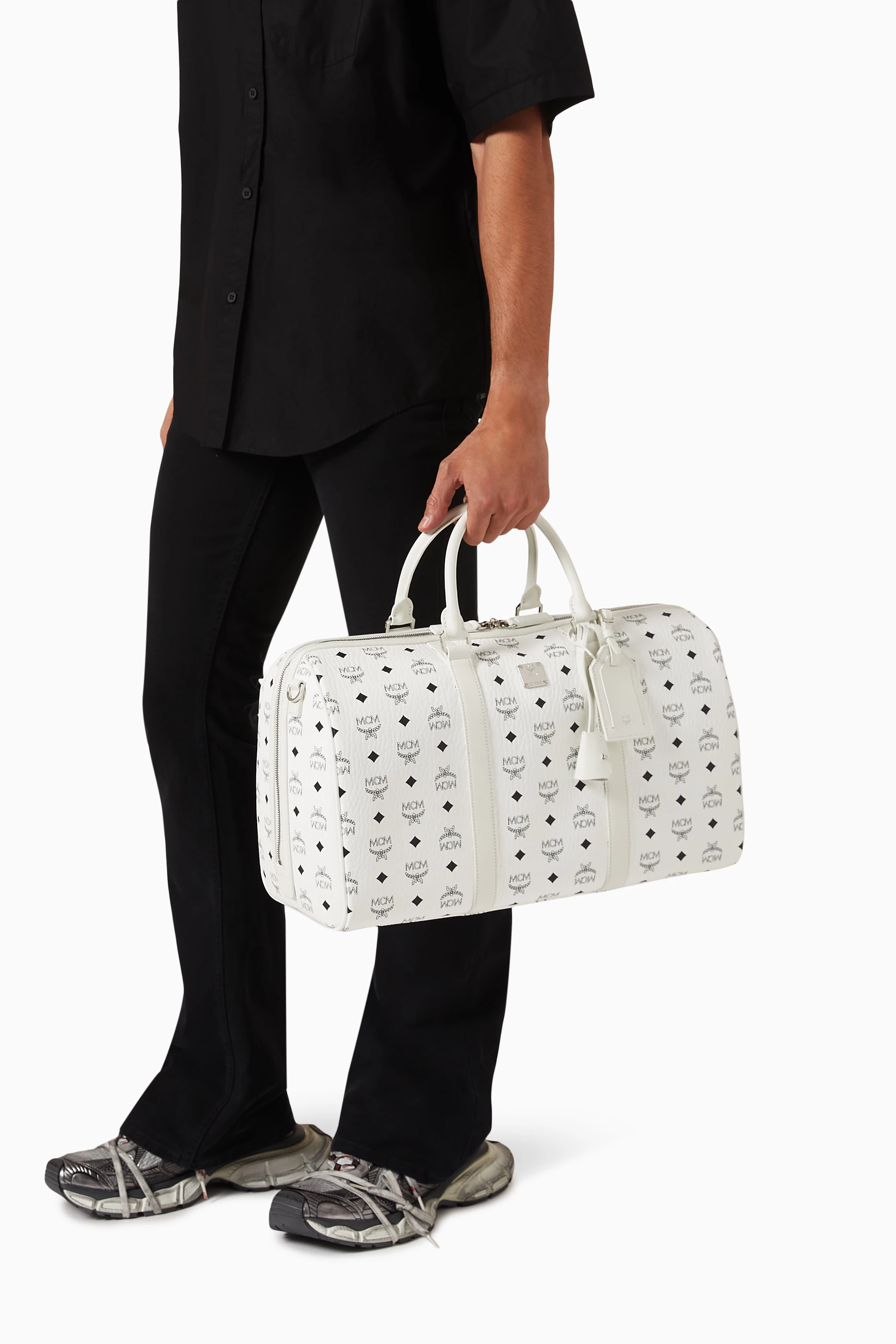 White mcm outlet duffle bag