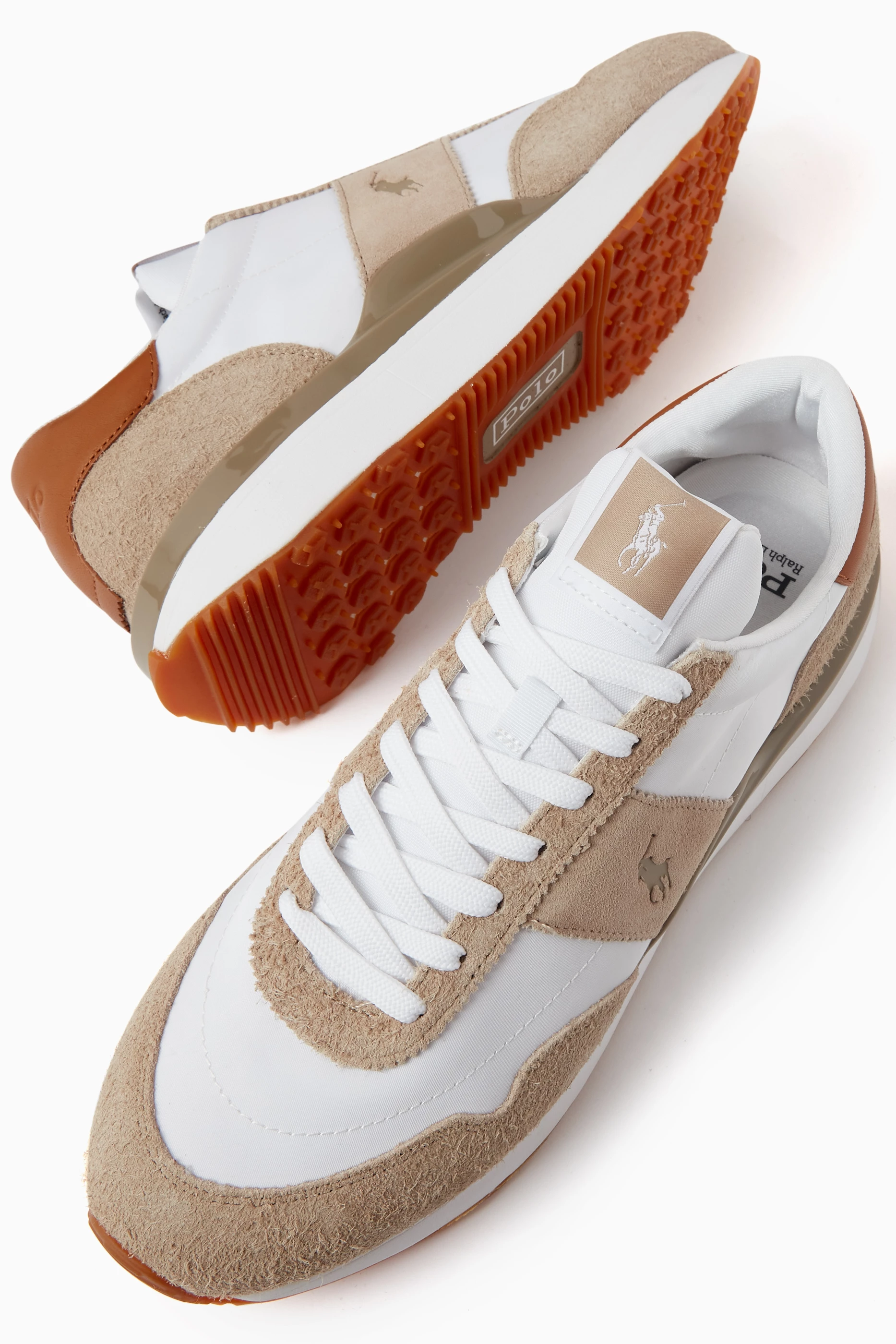 Train 90 sneaker store