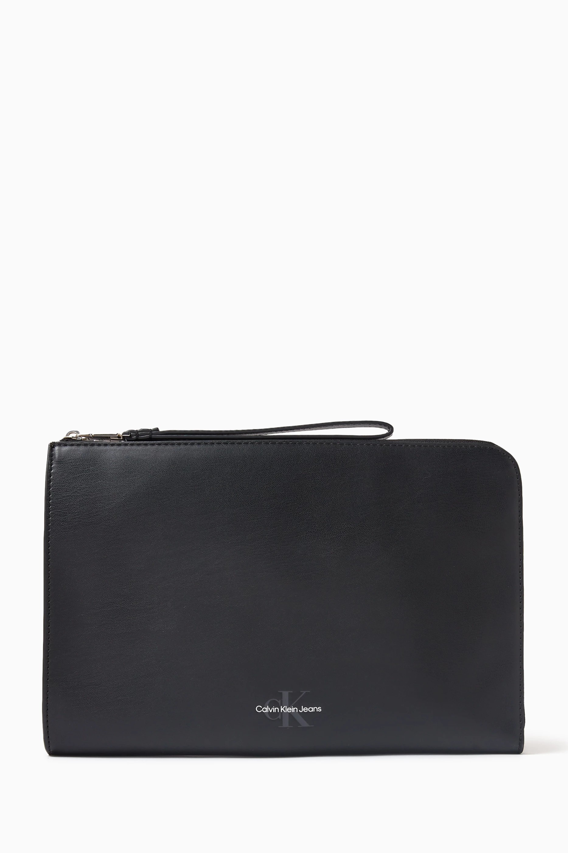 Calvin klein jeans 2025 clutch