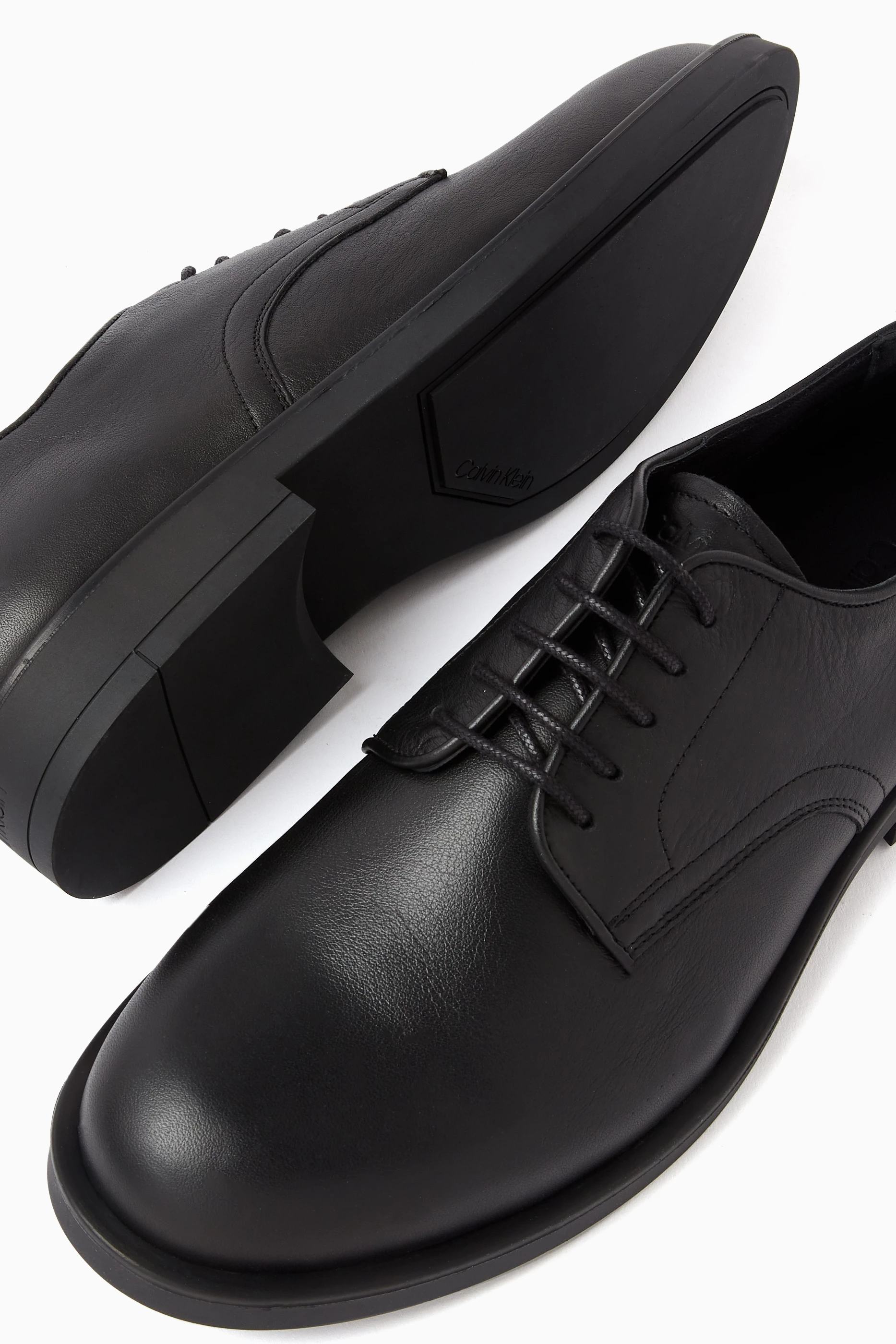 Buy Calvin Klein Black Derby Shoes in Leather for Men in UAE Ounass