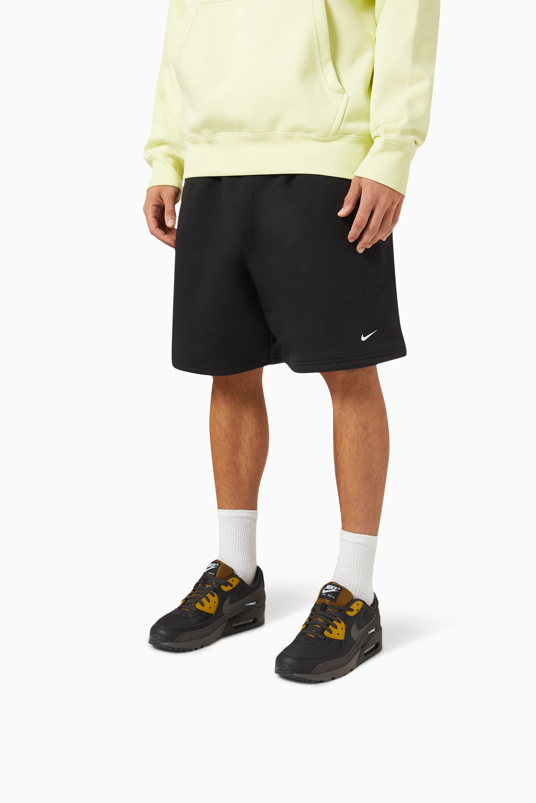 Nike air max 2025 90 with shorts
