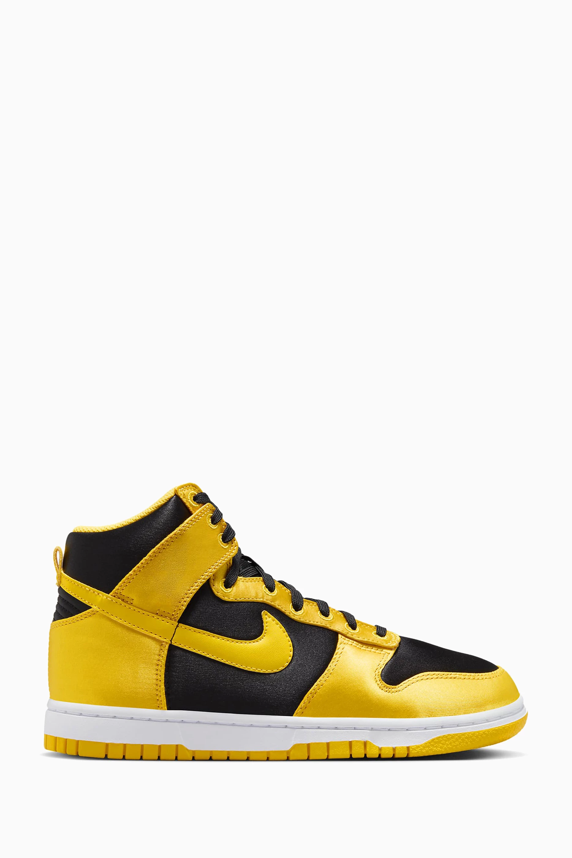 Black and yellow nike high tops store