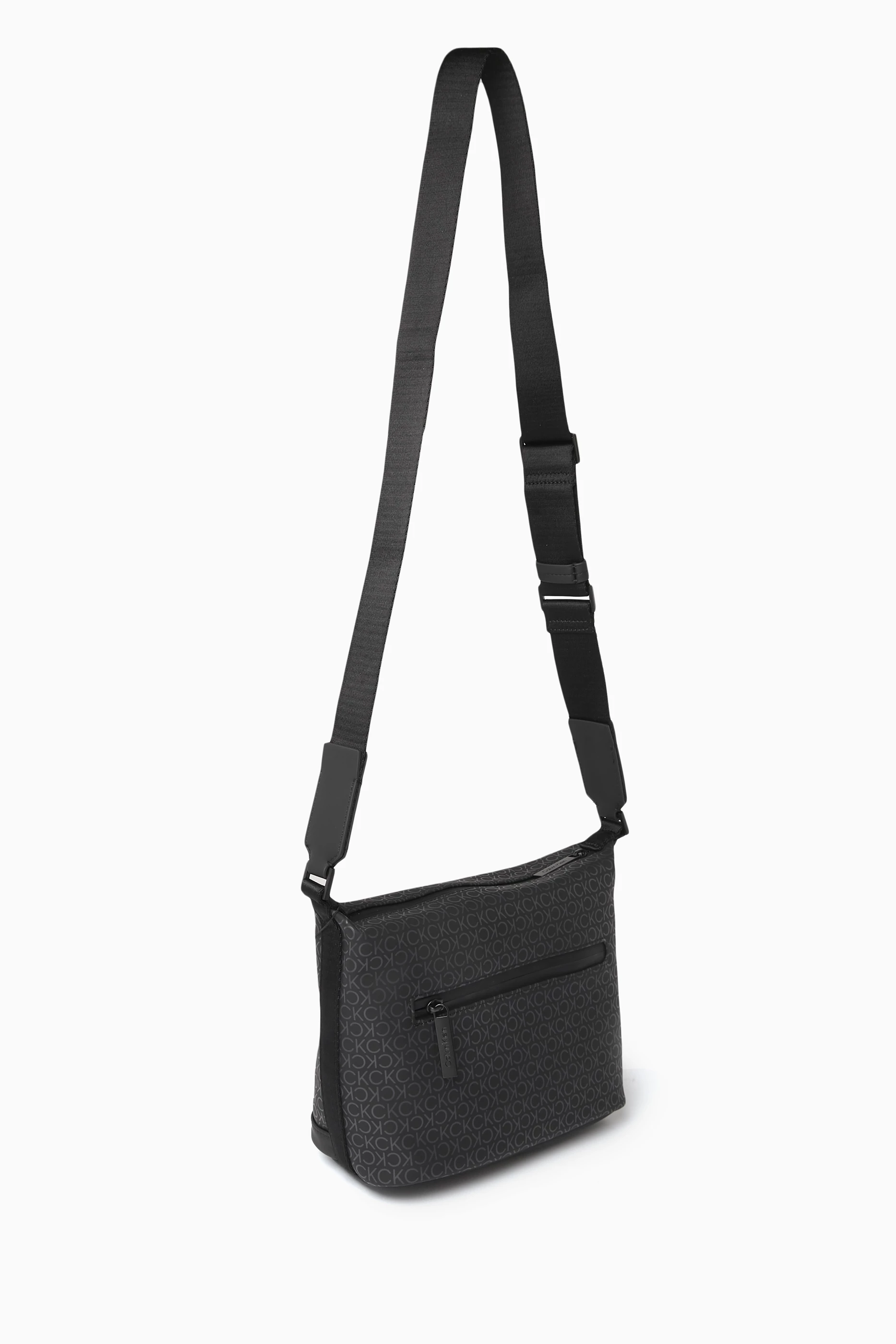 Calvin klein men's hot sale crossbody bag