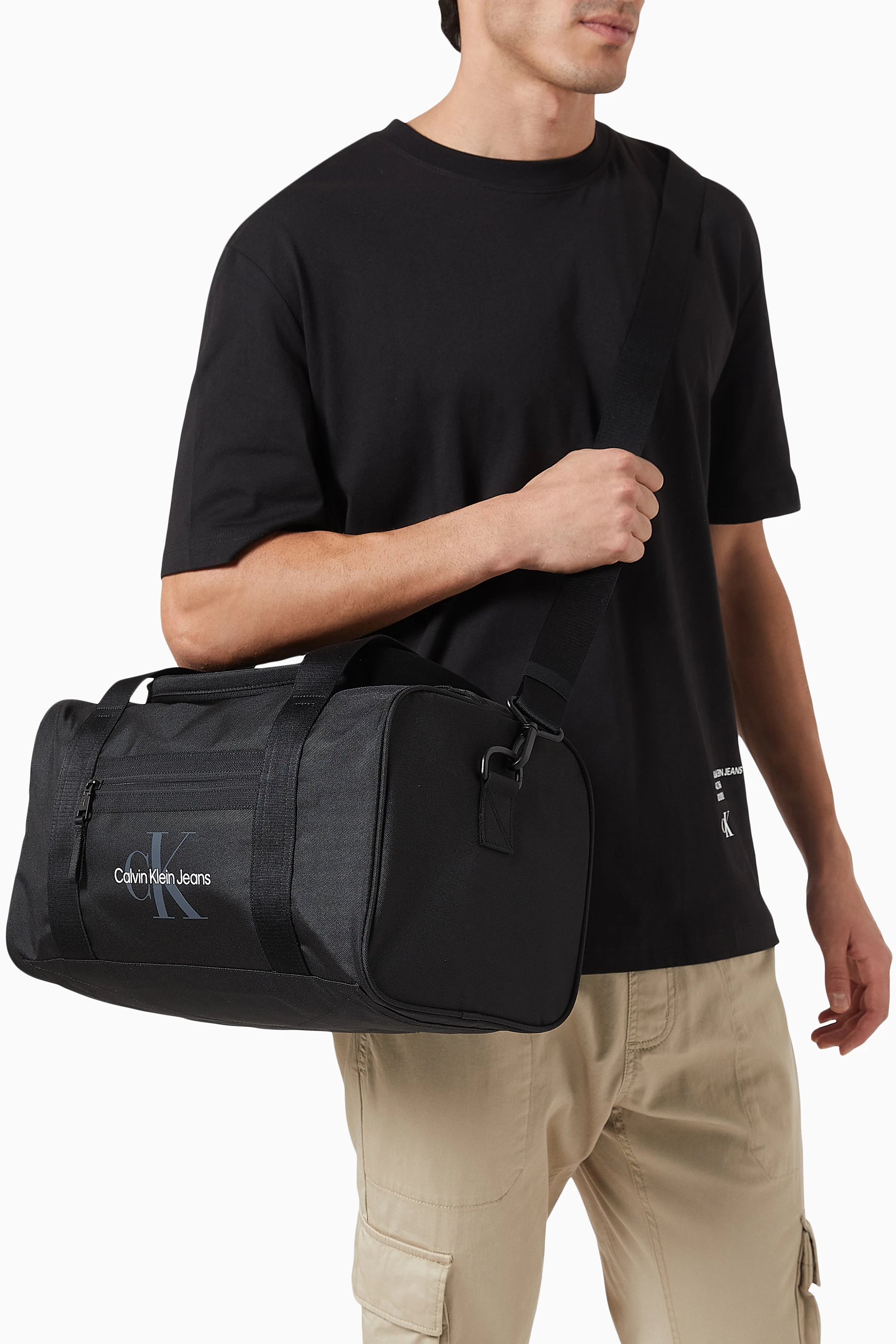 Calvin klein duffle bag with wheels outlet