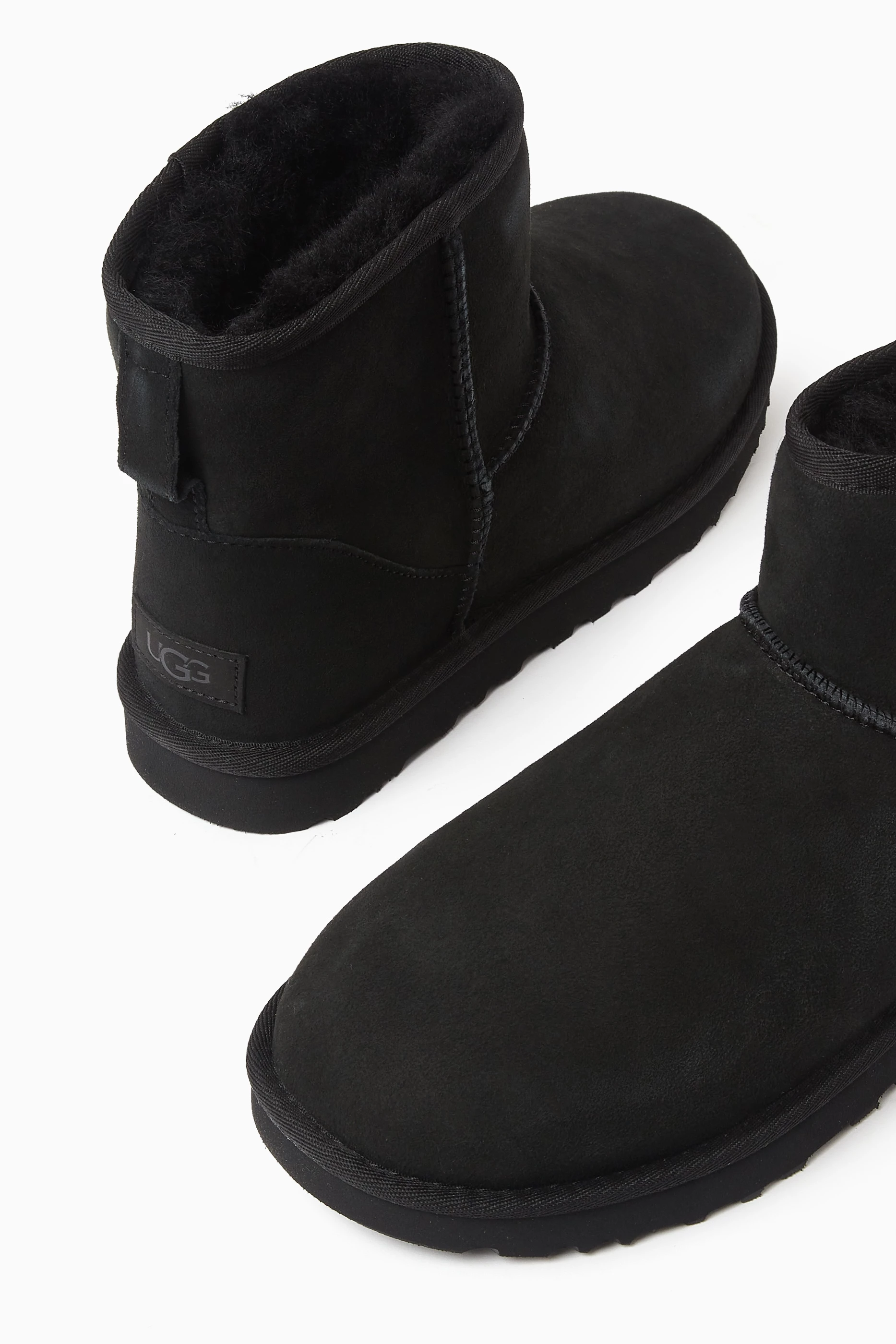 Ugg classic mini 2 black top