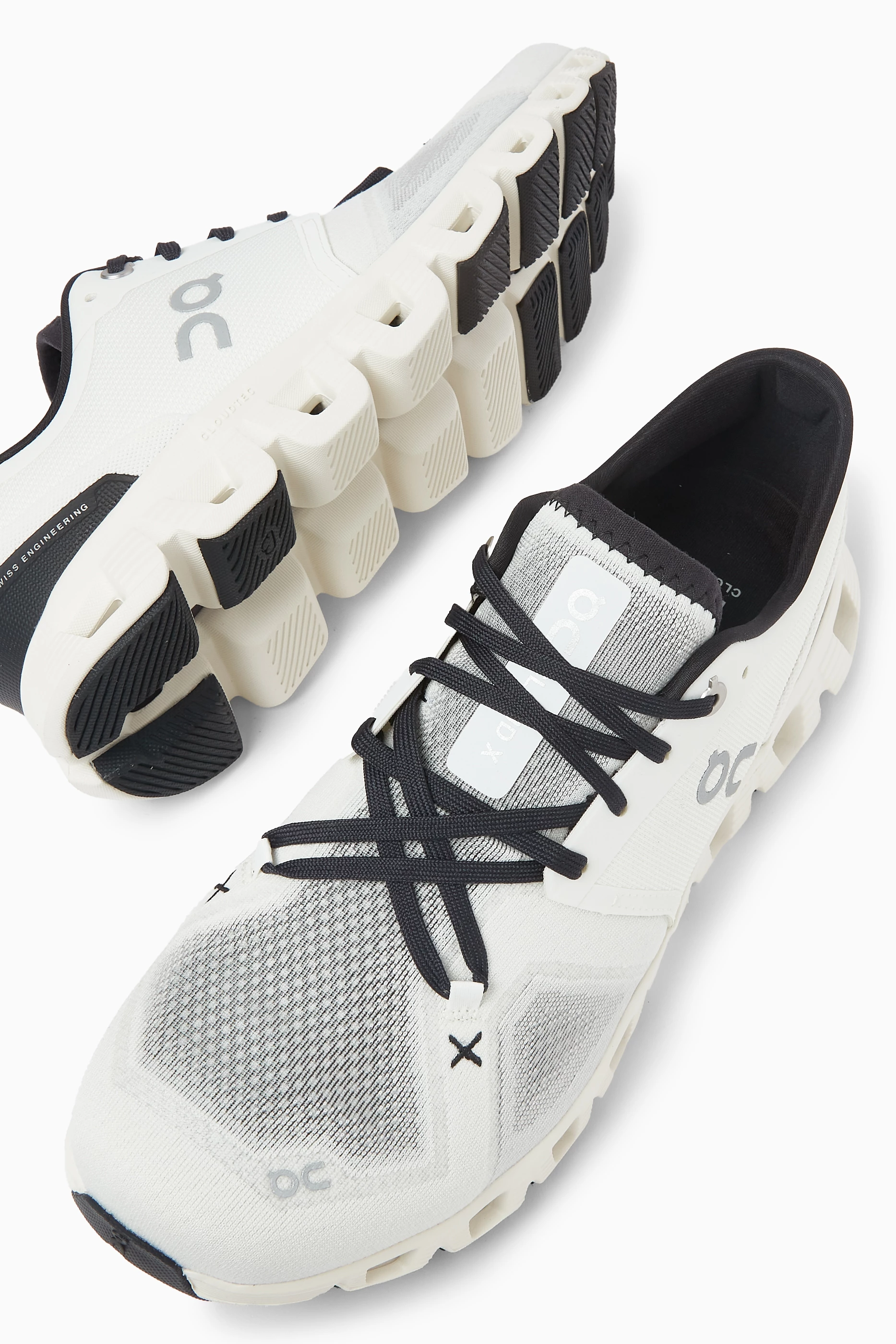 On cloud neutral running shoes discount