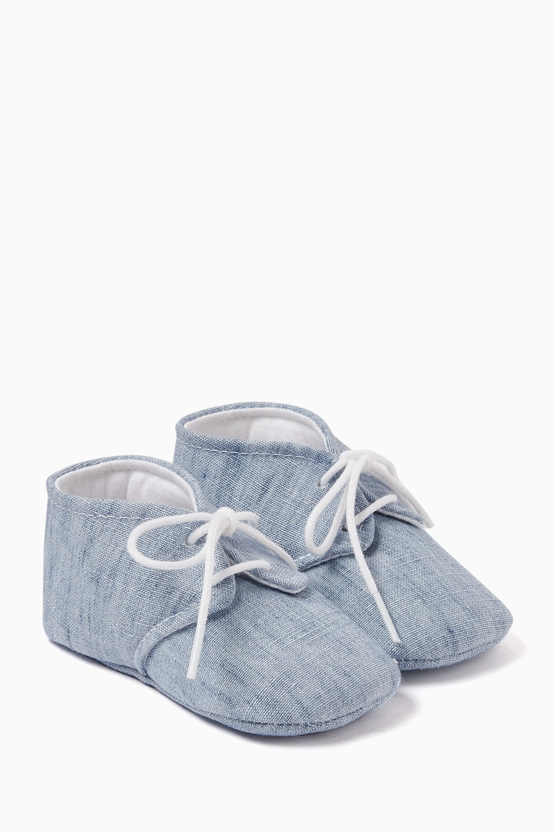 Grey baby shoes top