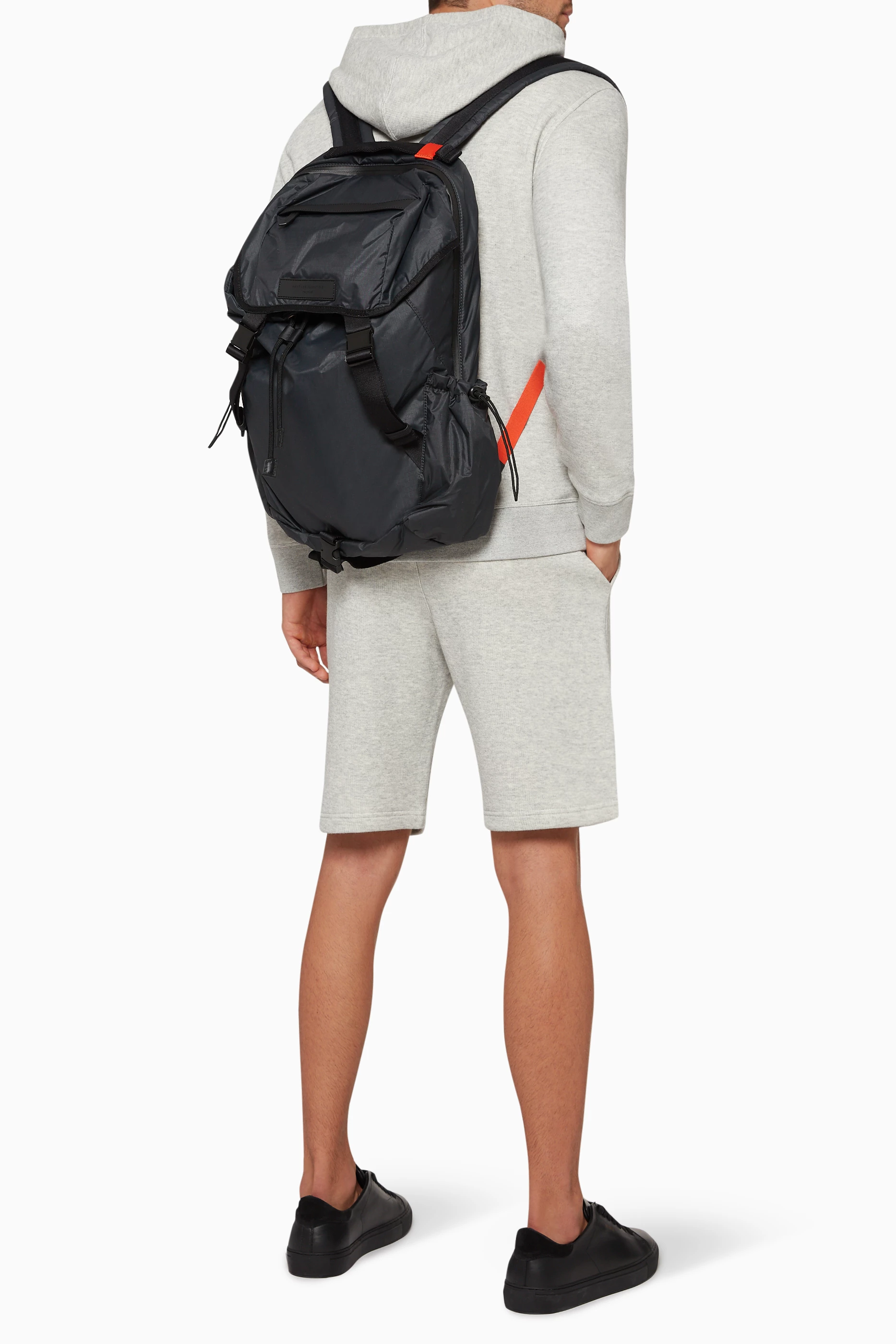 Want les essentiels rogue utility backpack hotsell