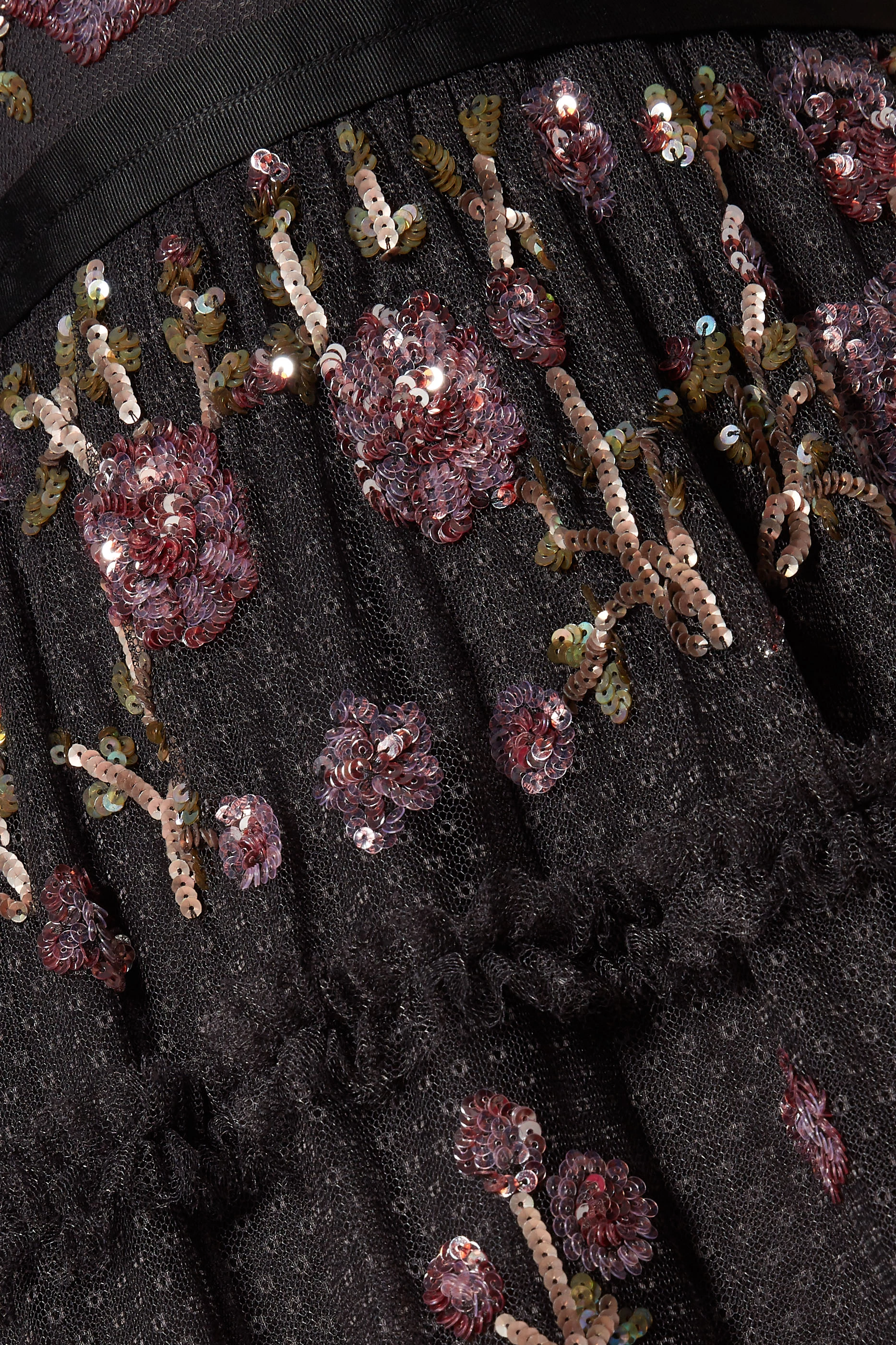 Buy Needle Thread Black Black Carnation Sequin Gown For Women Online Ounass UAE
