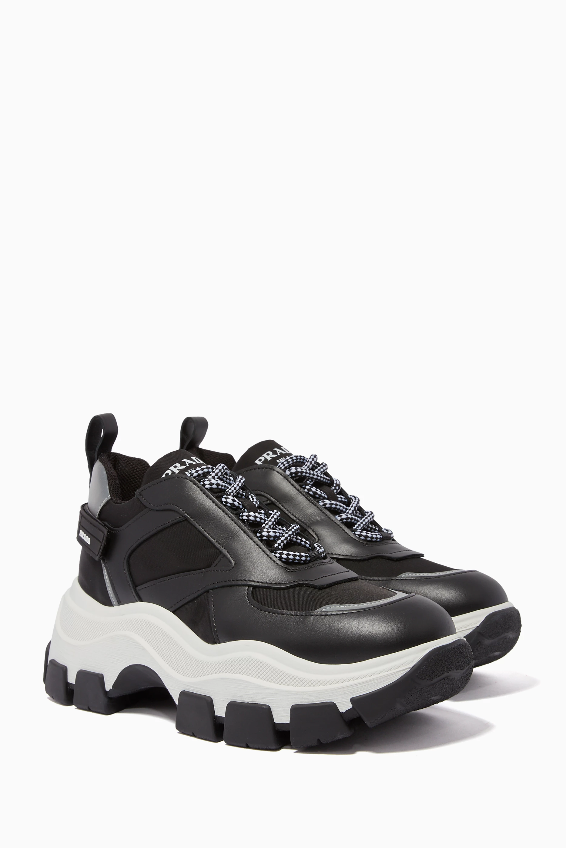 Chunky sneakers black and white on sale