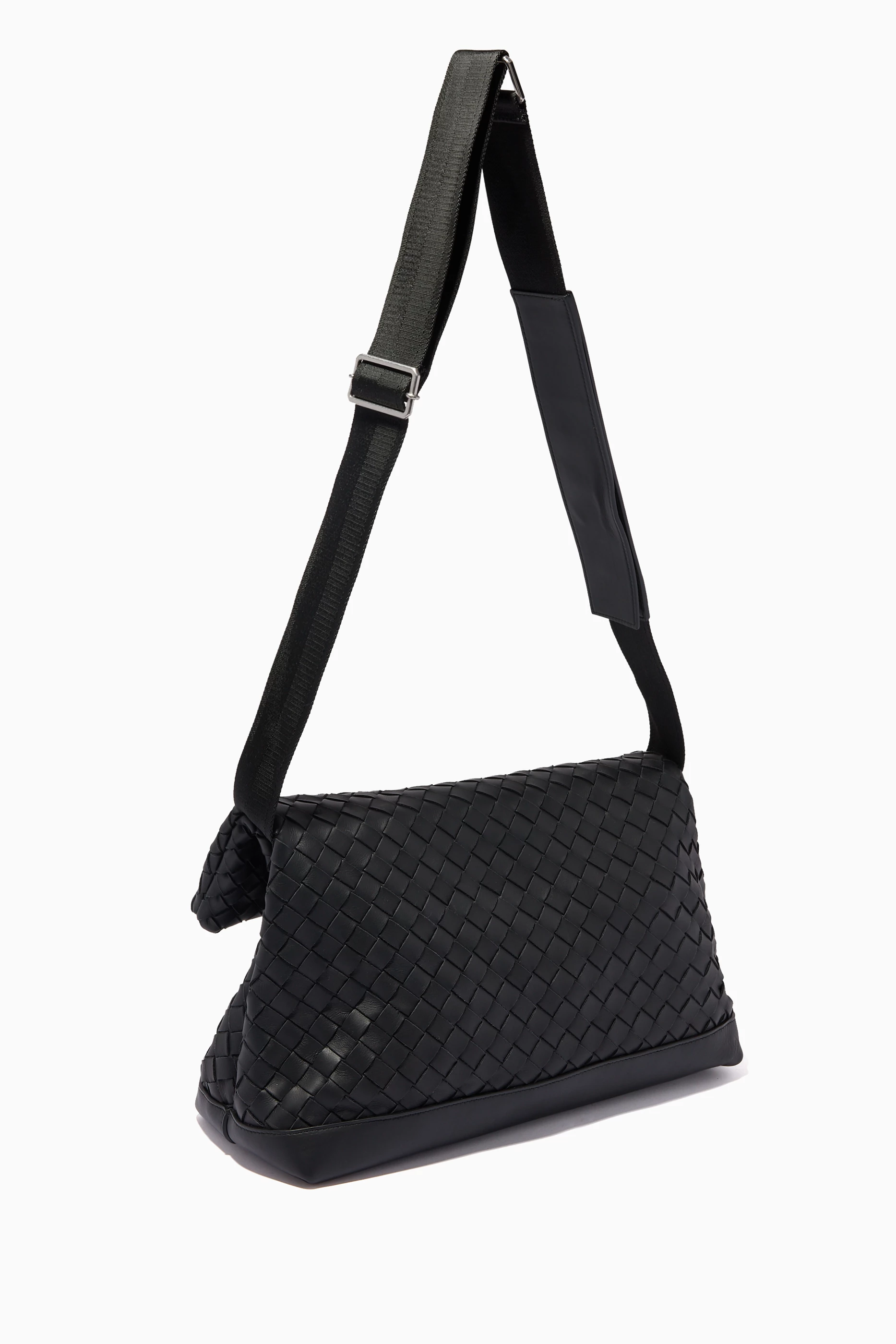 Buy Bottega Veneta Black Messenger Bag in Intrecciato Hydrology Calfskin For UNISEX Online Ounass UAE