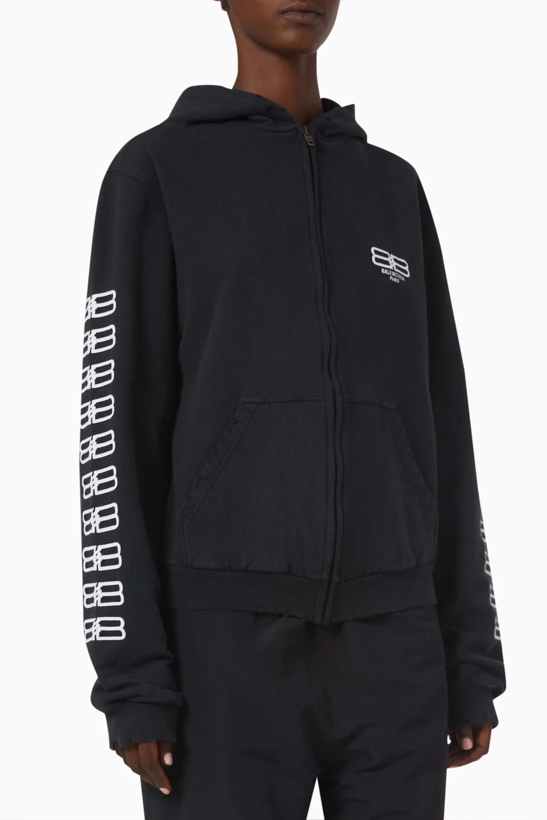 ◆BALENCIAGA AW24 最新作◆BB Paris アイコン フーディ/Black◆ Balenciaga Men's Dirty BB Paris Icon Hoodie - Bergdorf Goodman