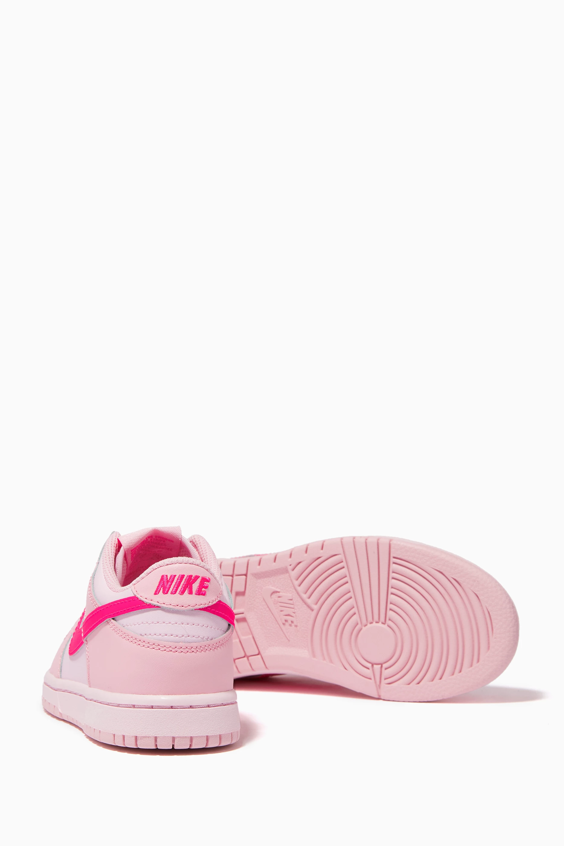 Little girl pink nike shoes hot sale