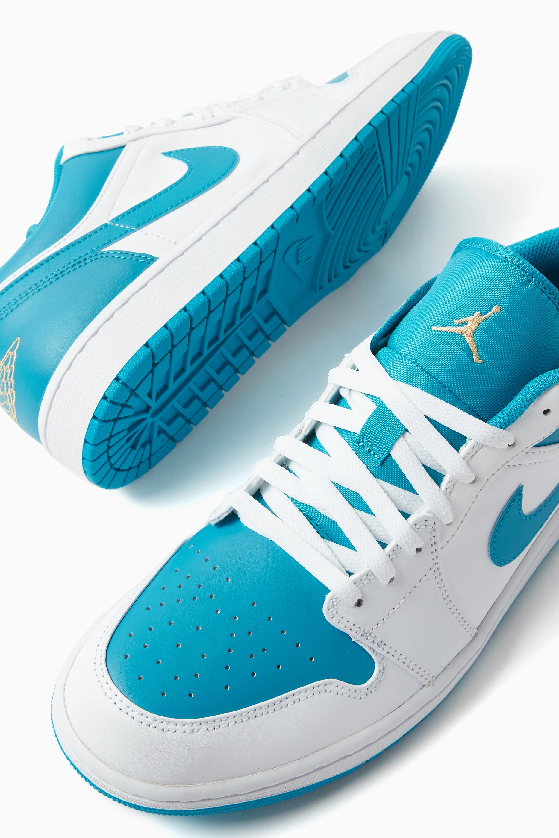Blue low top jordans hotsell
