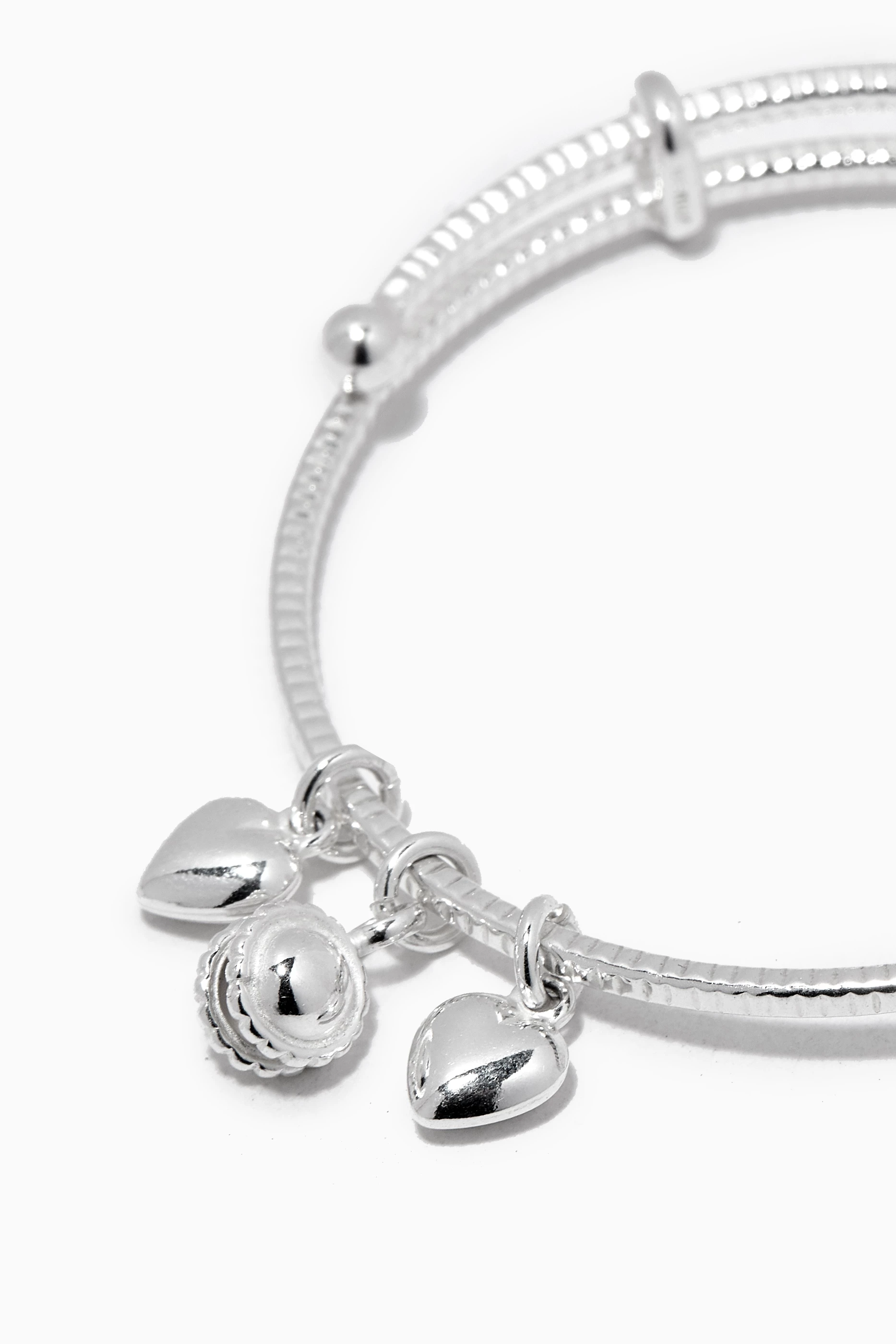 Little girl silver bracelet top