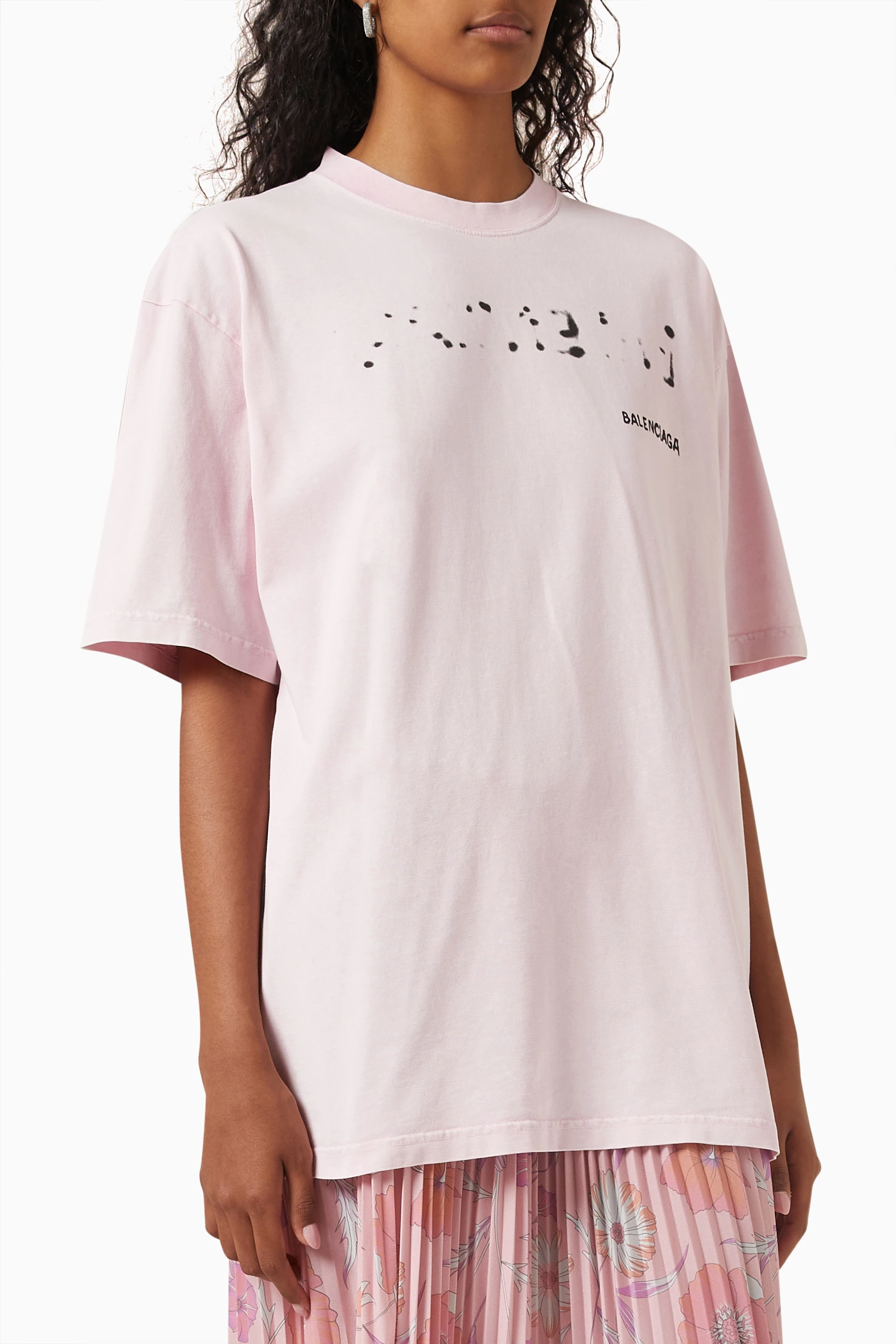 Buy Balenciaga Pink Hand Drawn Logo Large fit T shirt in Cotton jersey For Women Online Ounass UAE