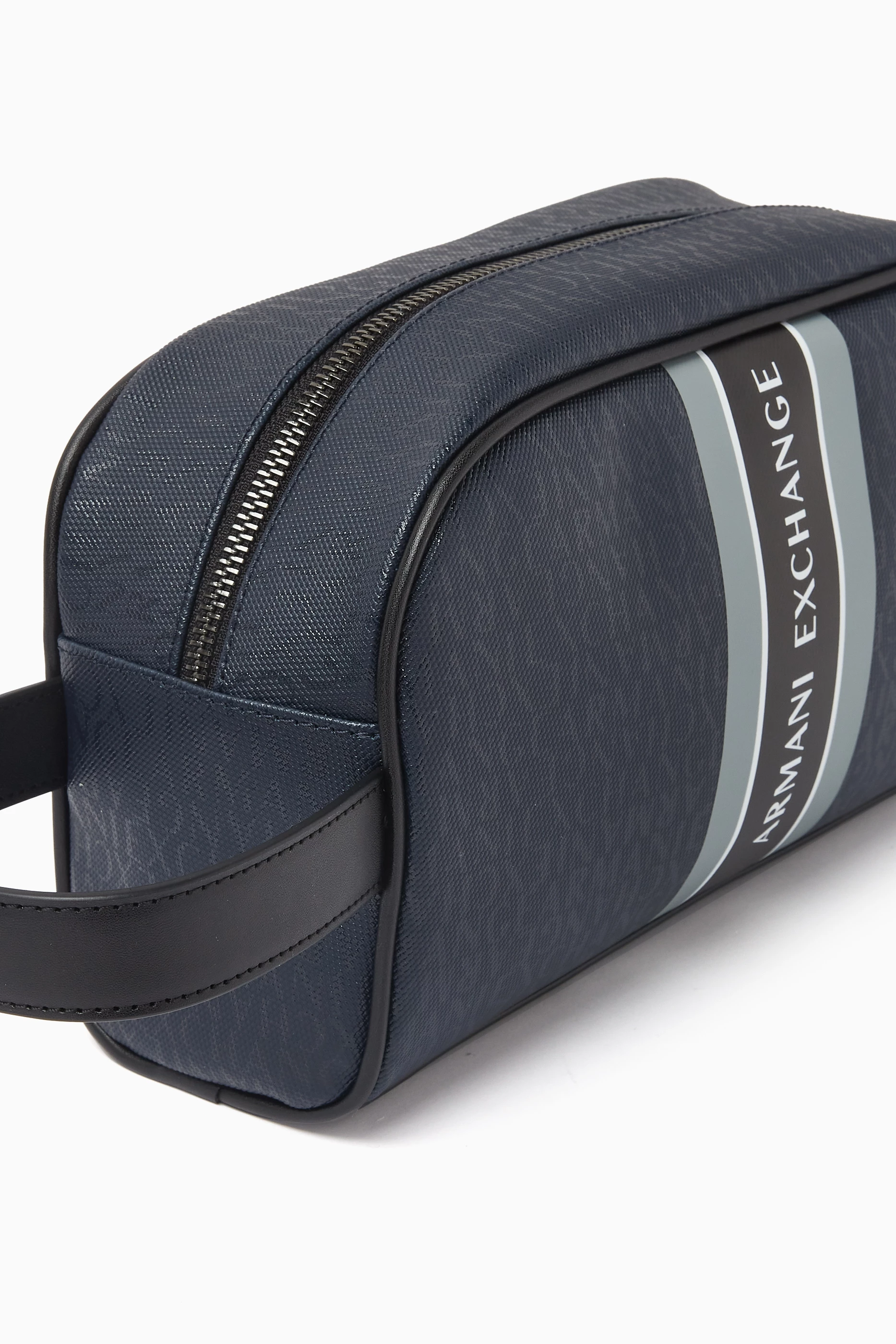 Armani exchange wash bag hot sale
