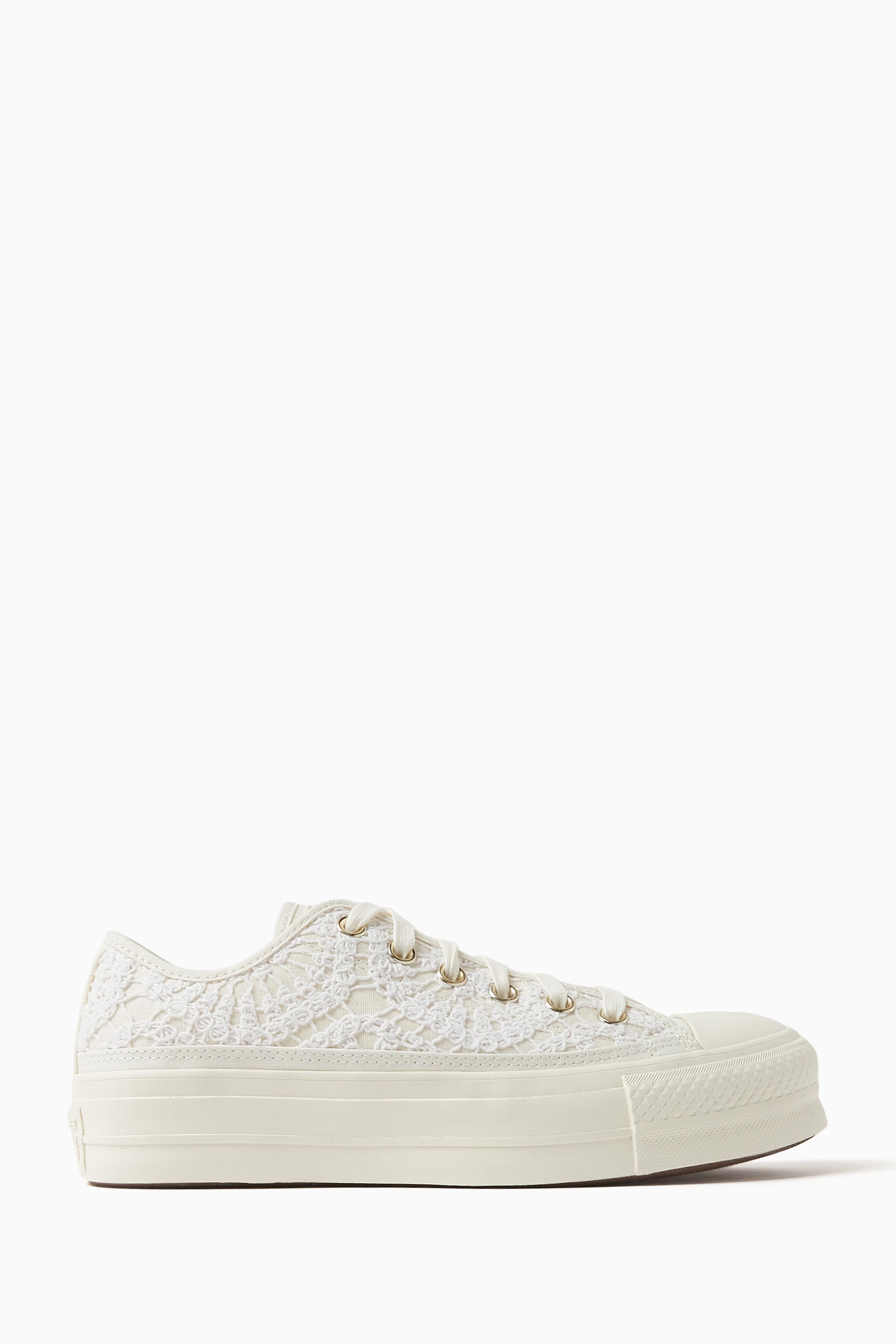 Buy Converse White Chuck Taylor All Star Lift Low top Sneakers in Lace For Women Online Ounass UAE