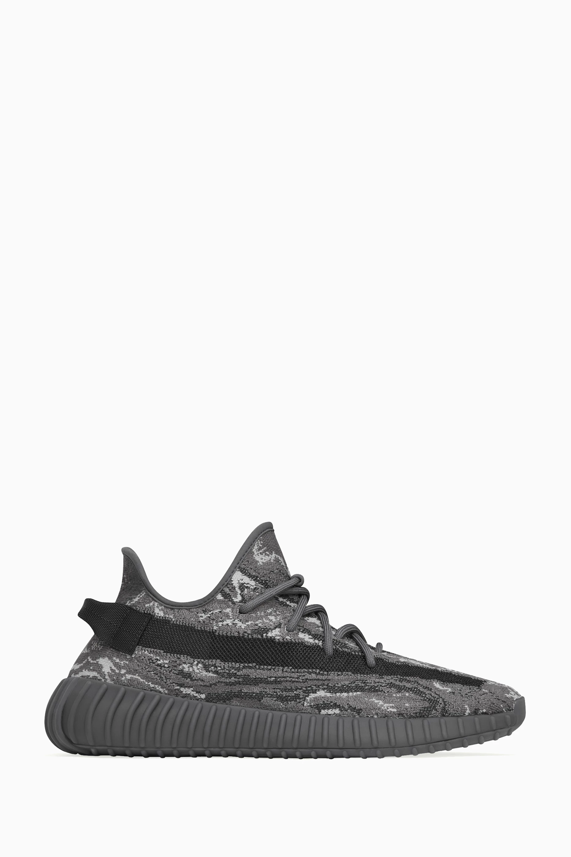 Yeezy v2 womens 2025