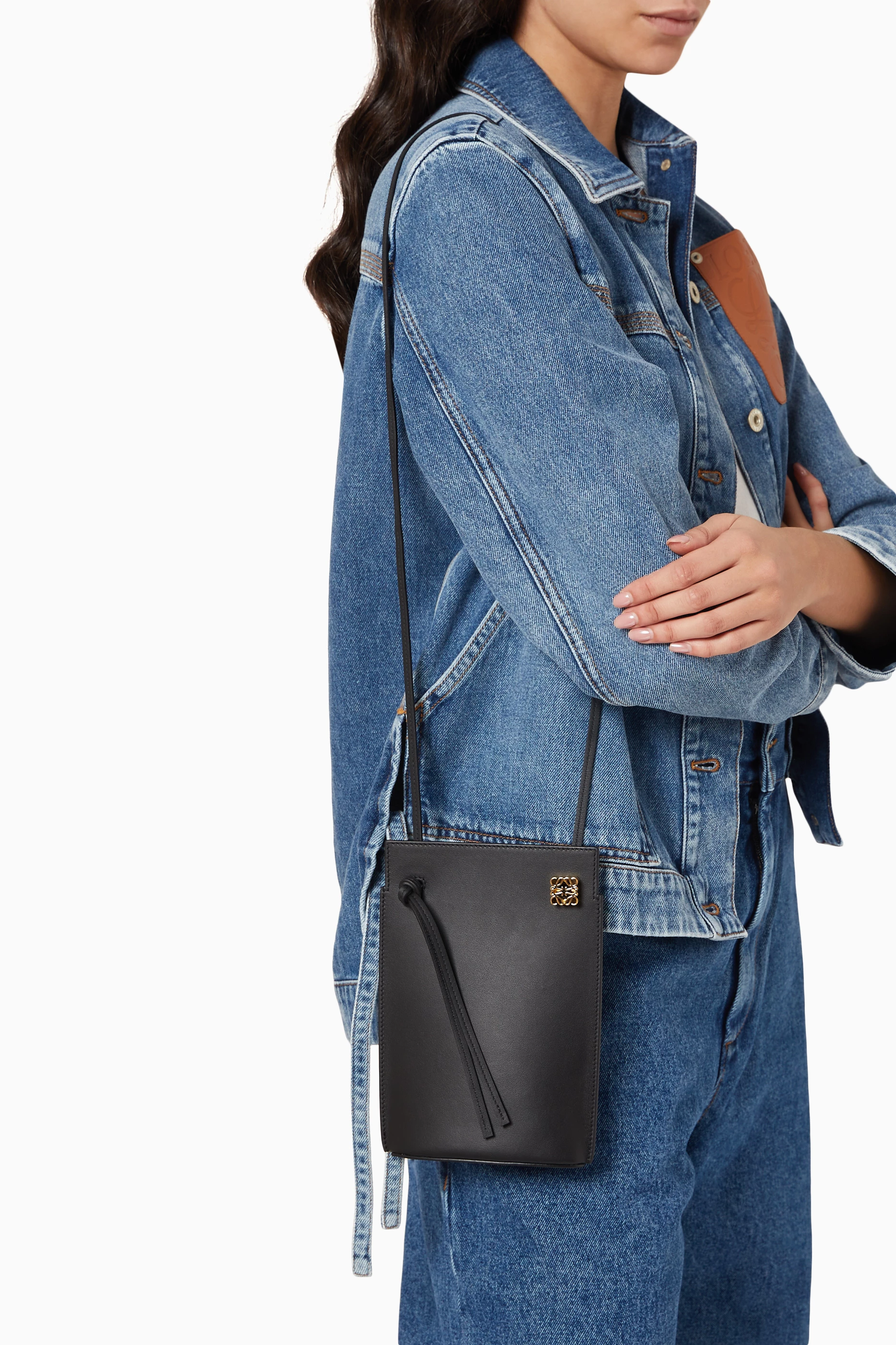 【関税&送料込】Loewe Loewe Dice Crossbody Bag In Classic Le Loewe Dice leather pouch Loewe