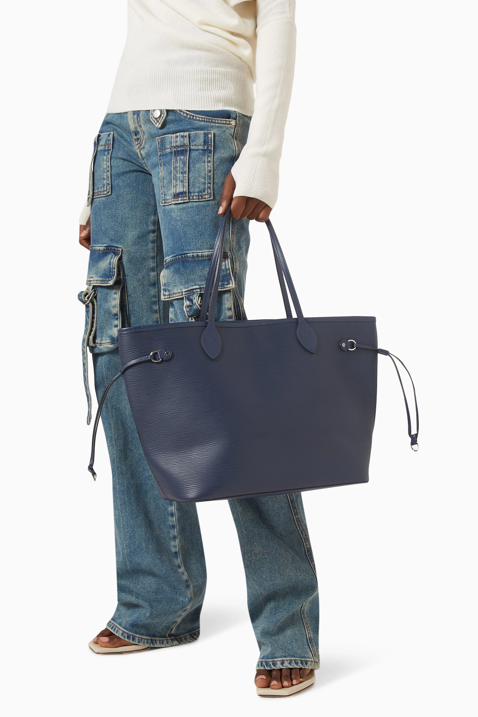 Buy Louis Vuitton Pre Loved Blue Neverfull MM Tote Bag in Epi Leather For Women Online Ounass UAE