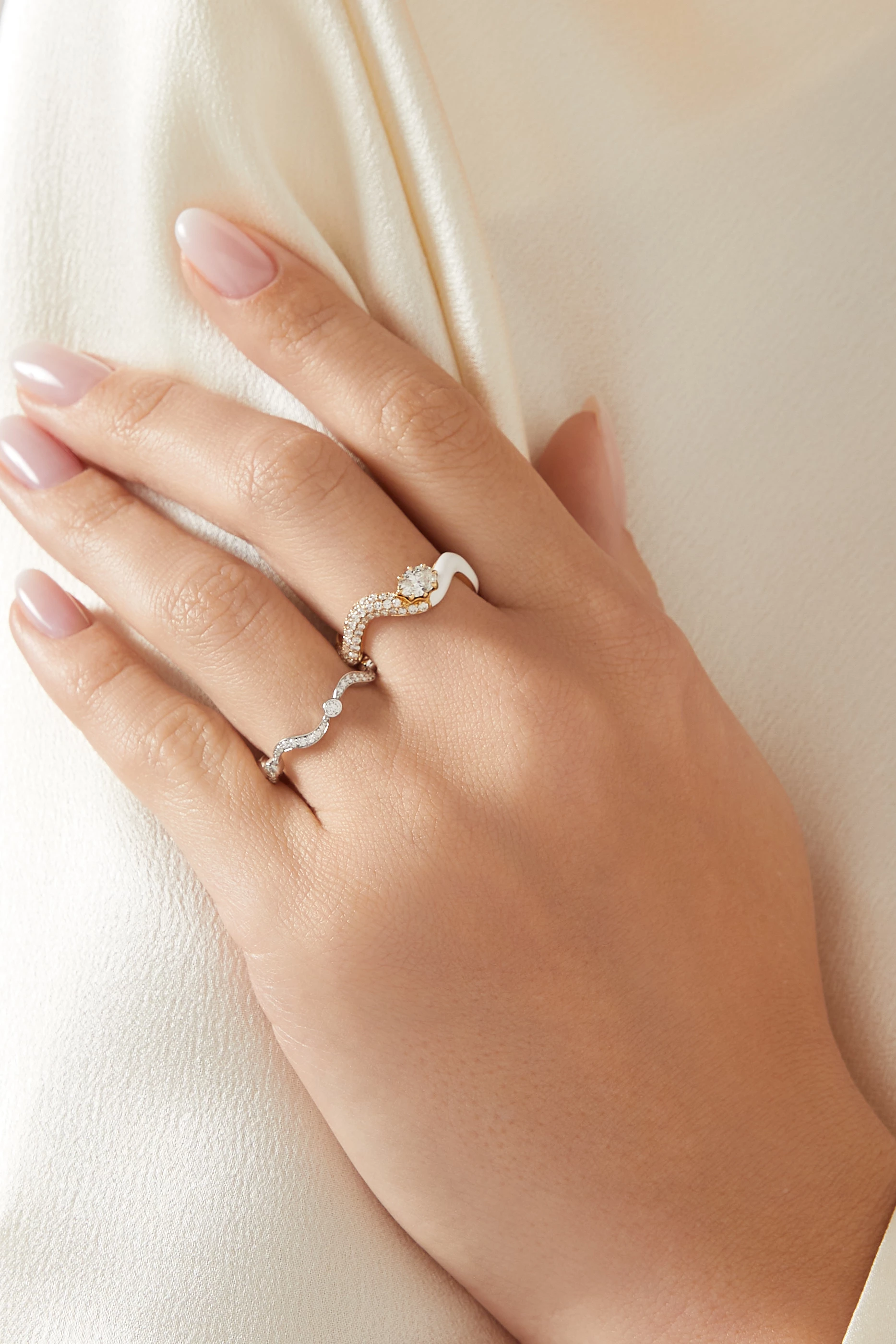 Buy Ailes White Chunky Wave Enamel Diamond Ring in 18kt Yellow Gold For Women Online Ounass UAE