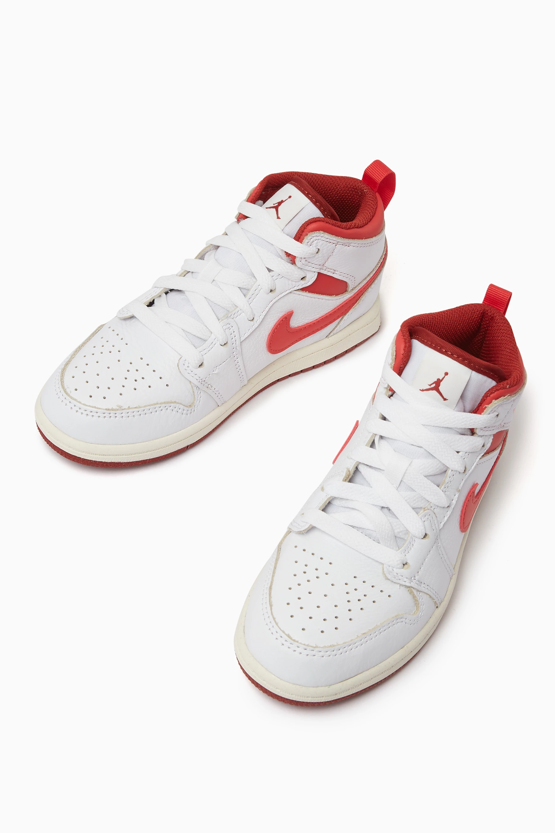 Buy Nike White Kids Jordan 1 Mid SE Sneakers in Leather For Boys Online Ounass UAE