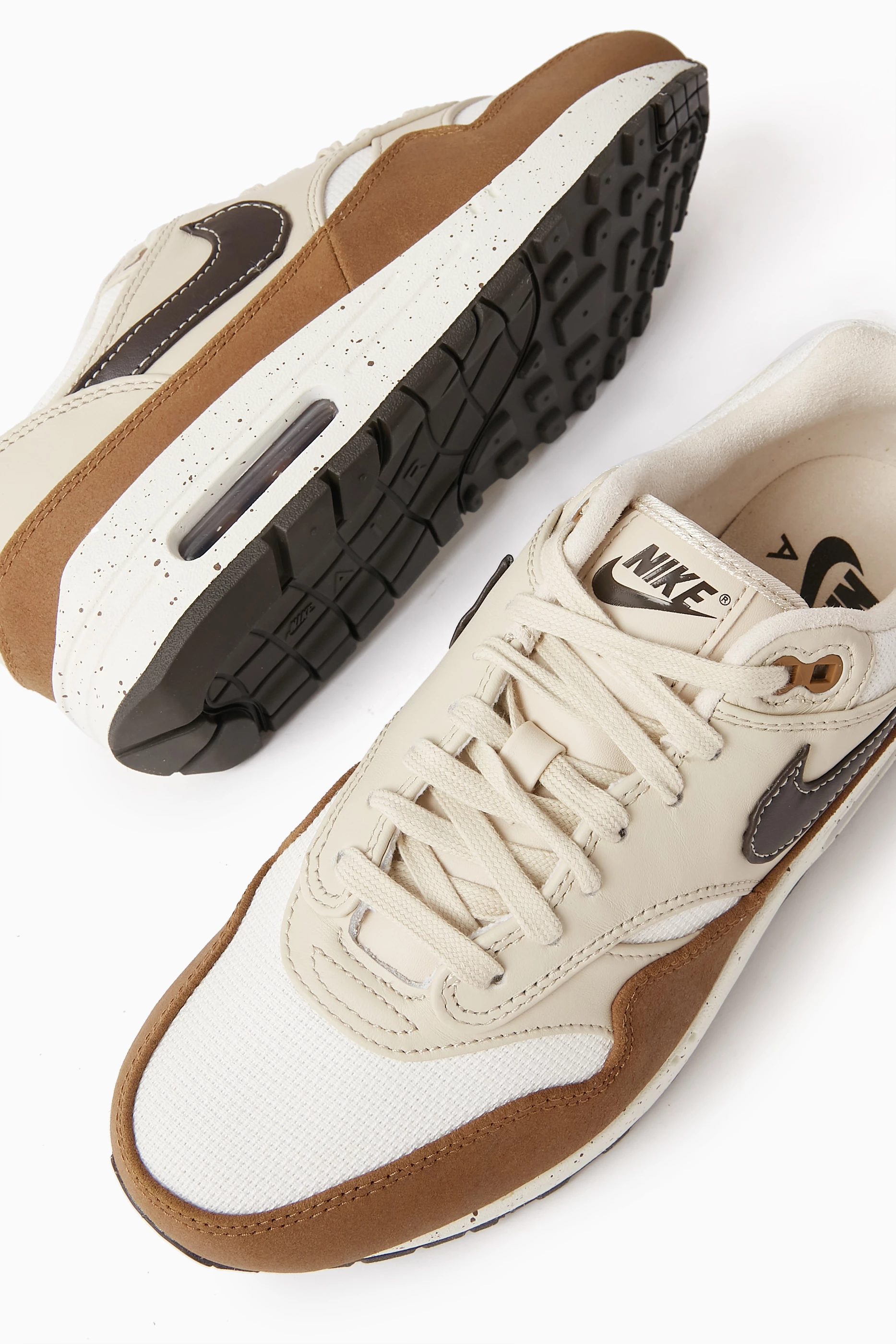 Suede nike air max 1 discount