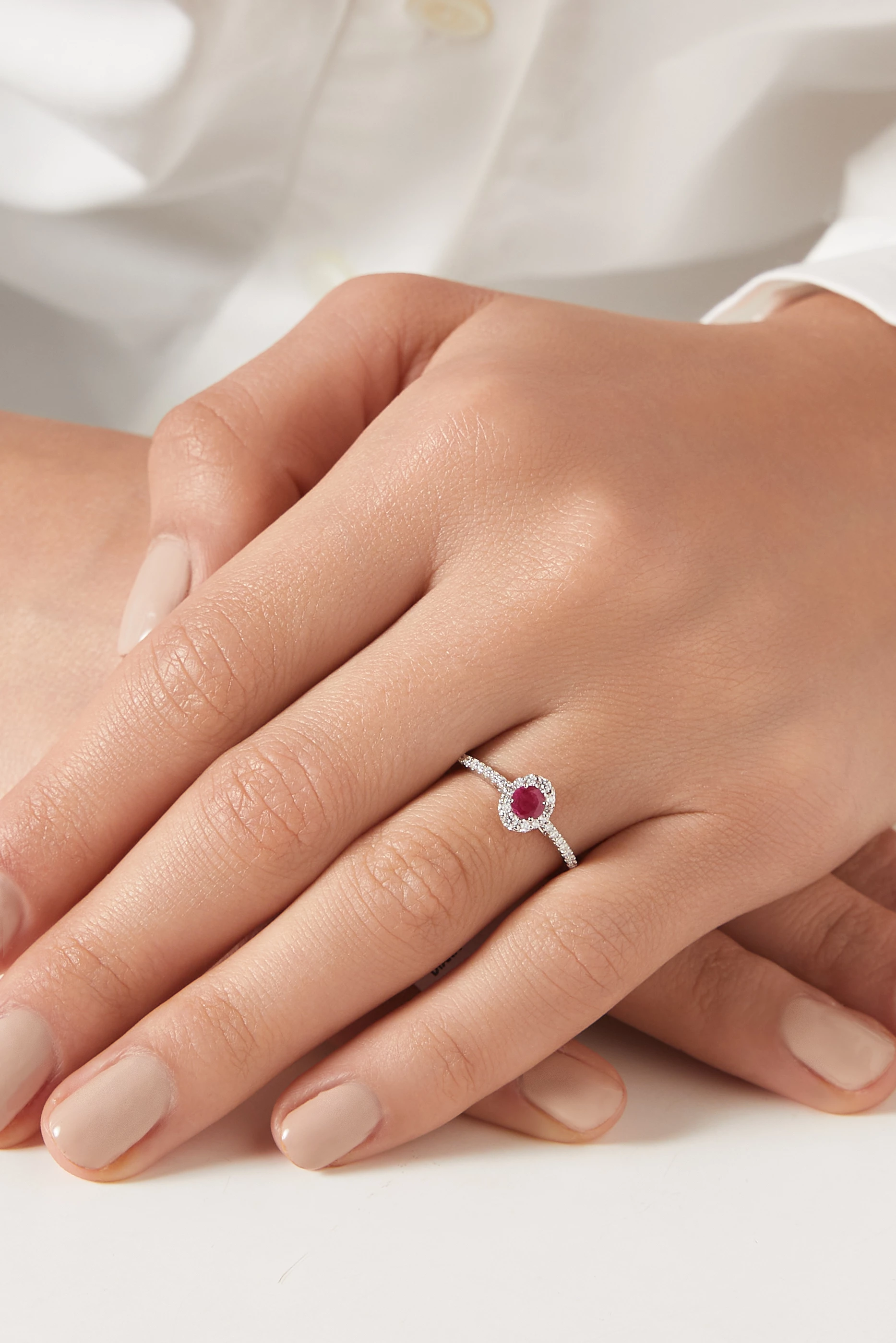 Uae Damas Wedding Rings Damas Engagement Channel Set Diamond Ring