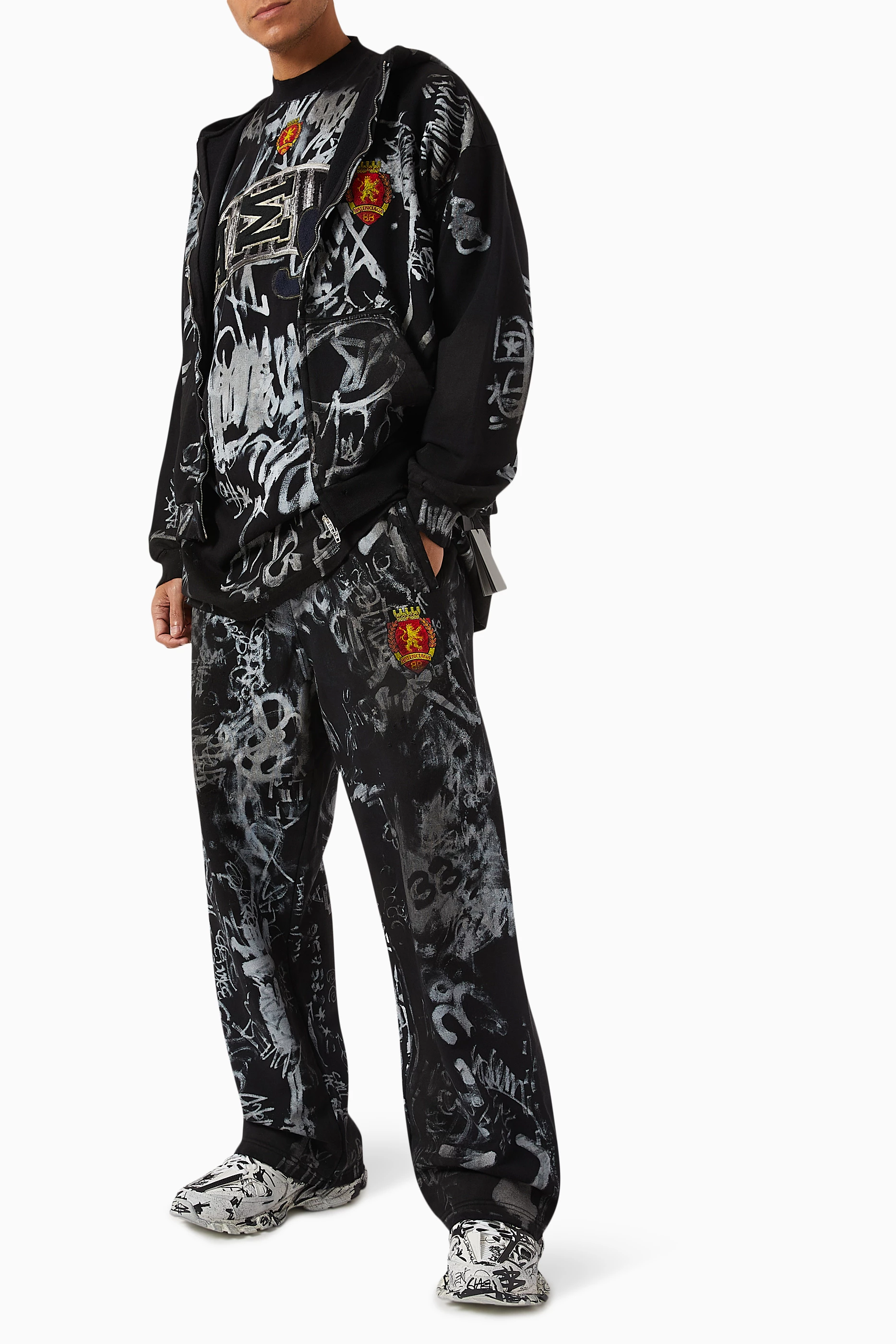 Buy Balenciaga Black Skater Baggy Sweatpants in Fleece For Men Online Ounass UAE