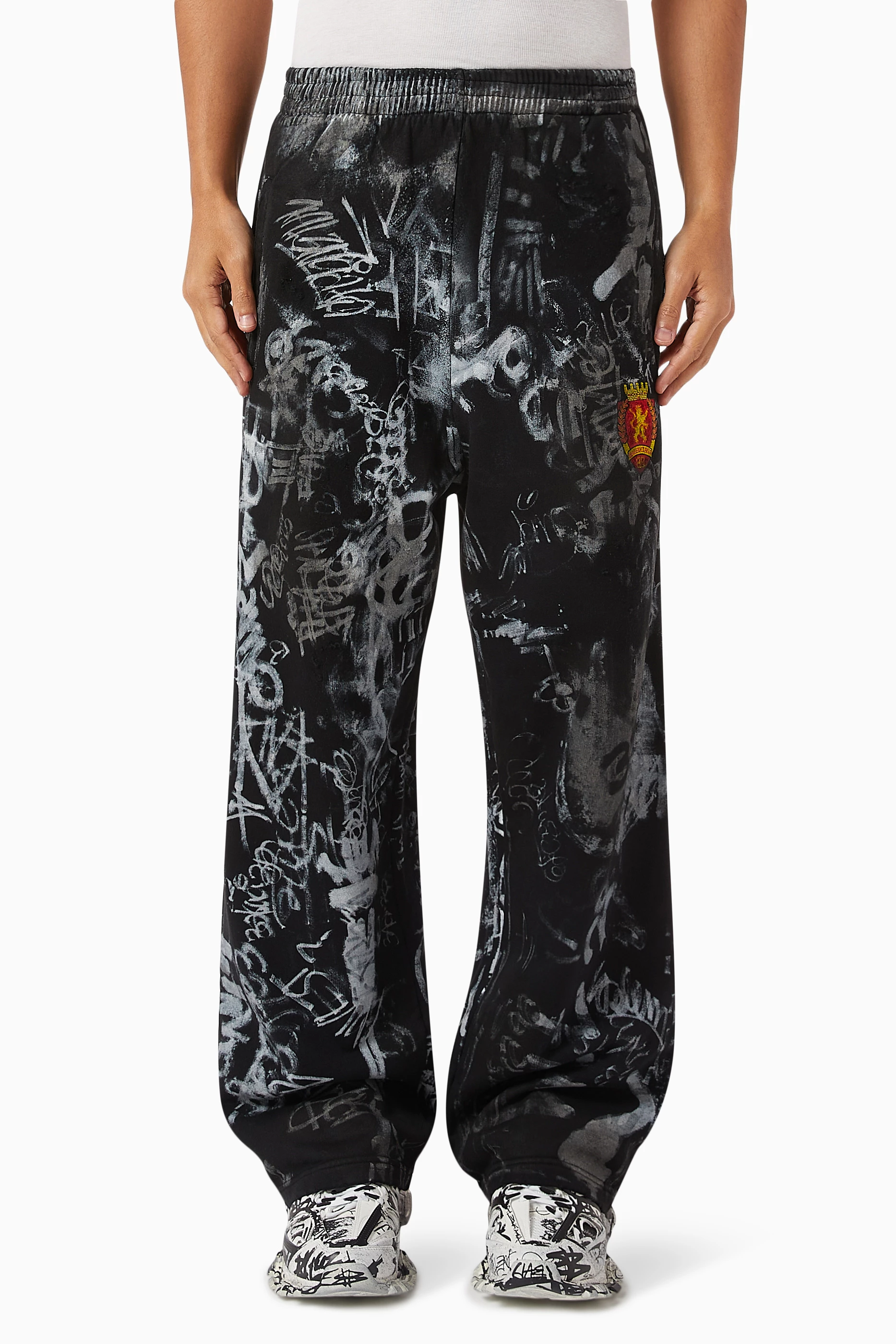 Skating sweatpants outlet