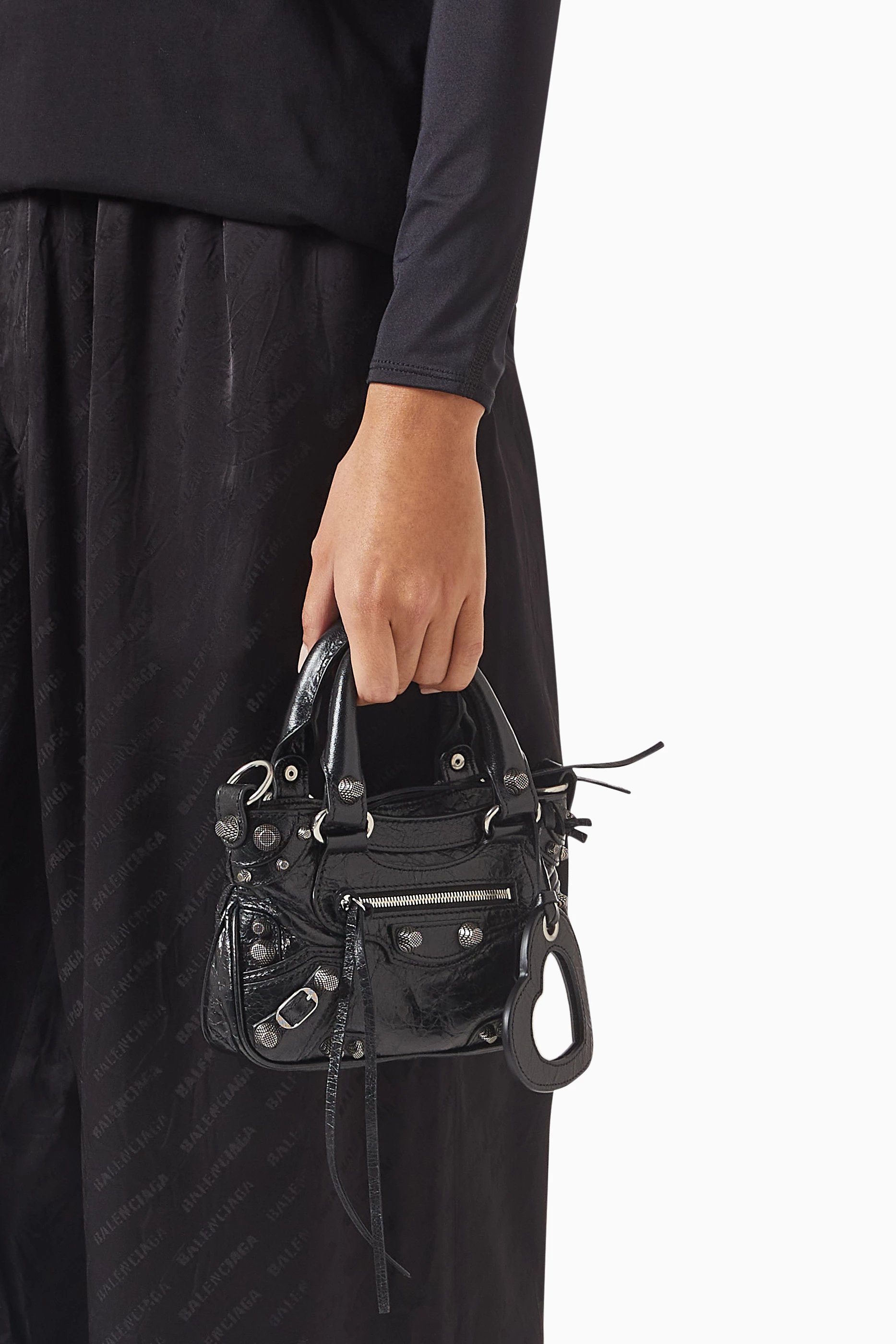 ショルダーバッグ BALENCIAGA NEO CAGOLE SMALL Buy Balenciaga Black Mini Neo Cagole Tote Bag in Arena Lambskin