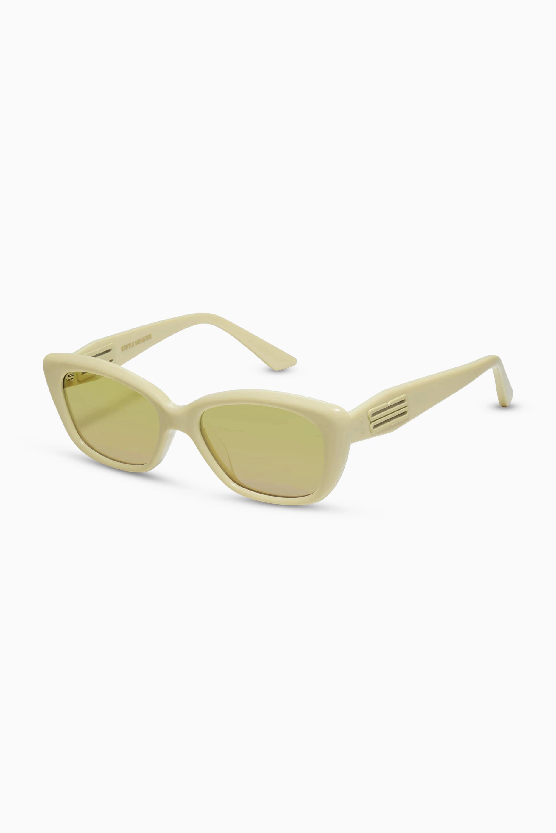 Buy Gentle Monster Yellow Unisex Amber Y5 Cat eye Sunglasses in Acetate For UNISEX Online Ounass UAE