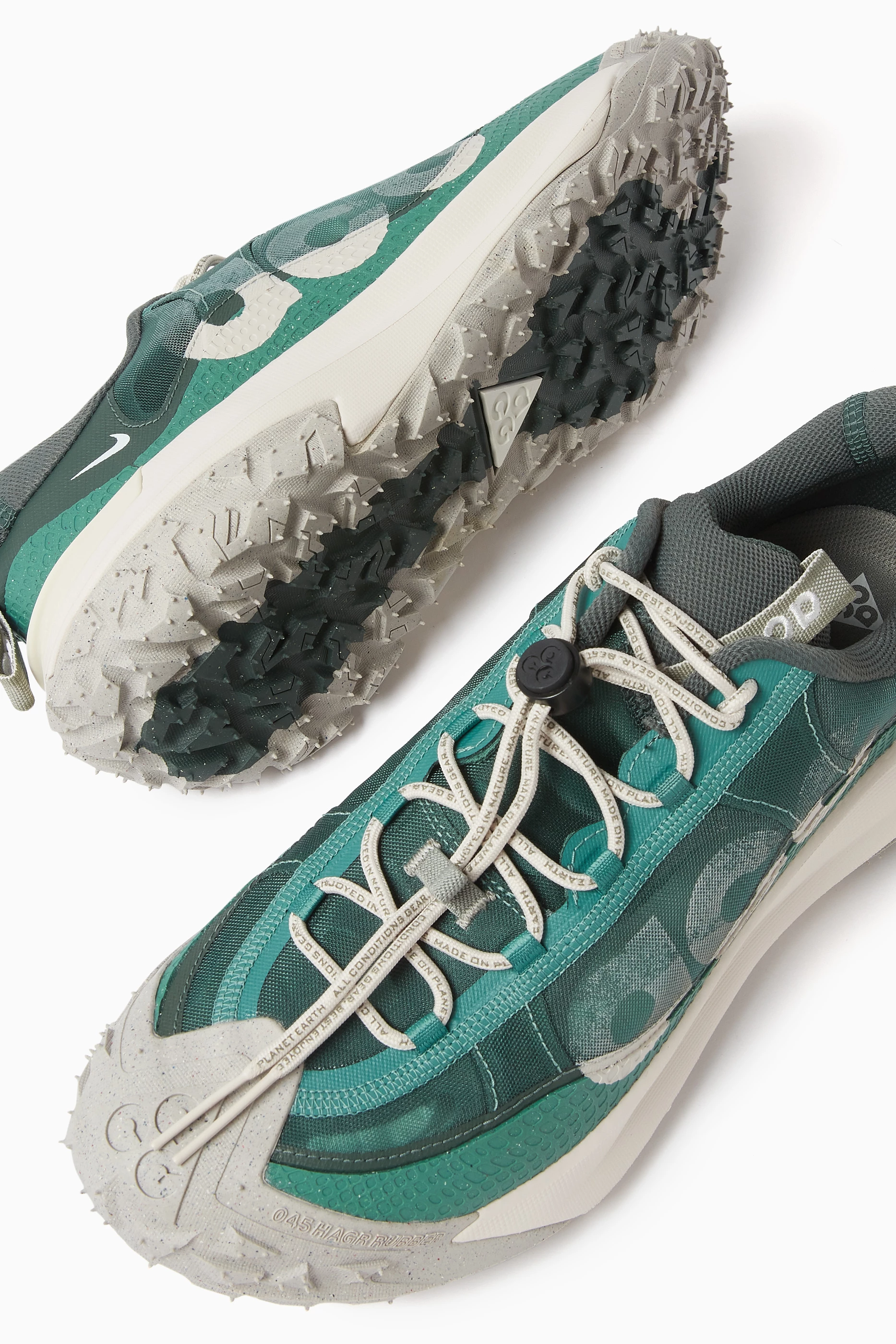Buy Nike Green Nike ACG Mountain Fly 2 Sneakers in Mesh For Men Online Ounass UAE