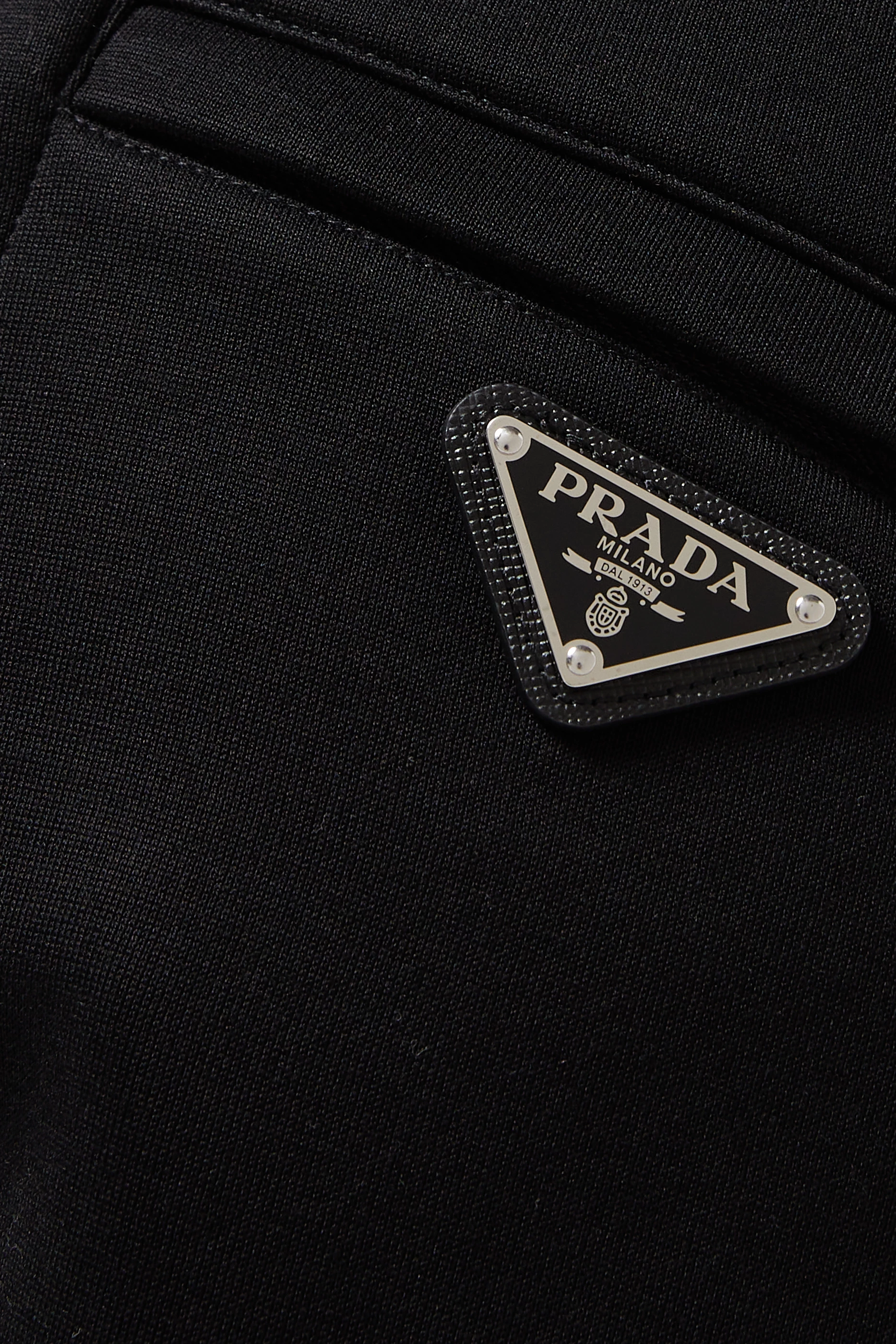 VIP【送料関税込】PRADA FEATHERED SWEATPANTS Buy Prada Black Elasticated Sweatpants in Cotton & Re-Nylon