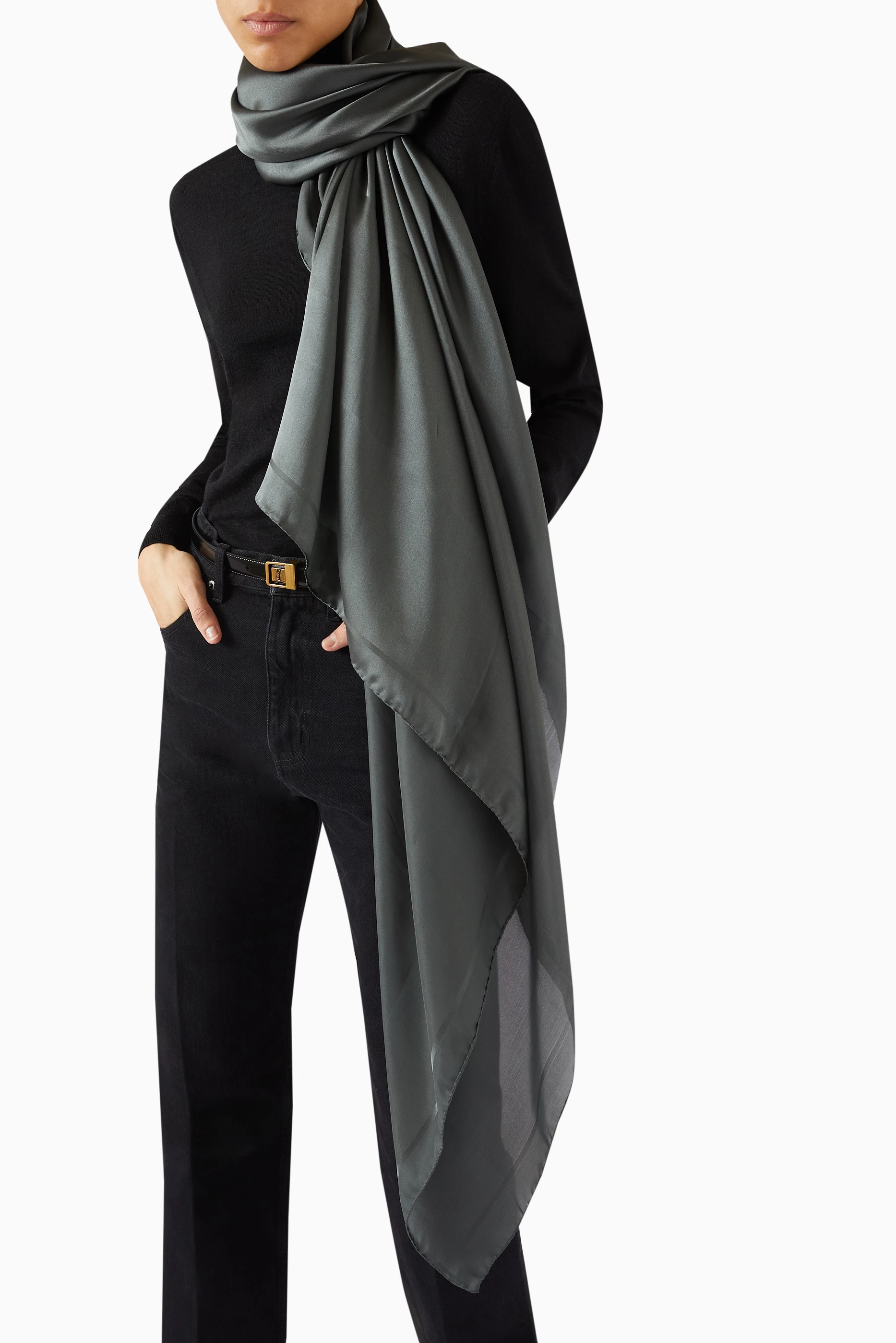 【関税＆送料込み】Saint Laurent Cassandre Square Scarf In Buy SAINT LAURENT Grey Cassandre Square Scarf in Silk