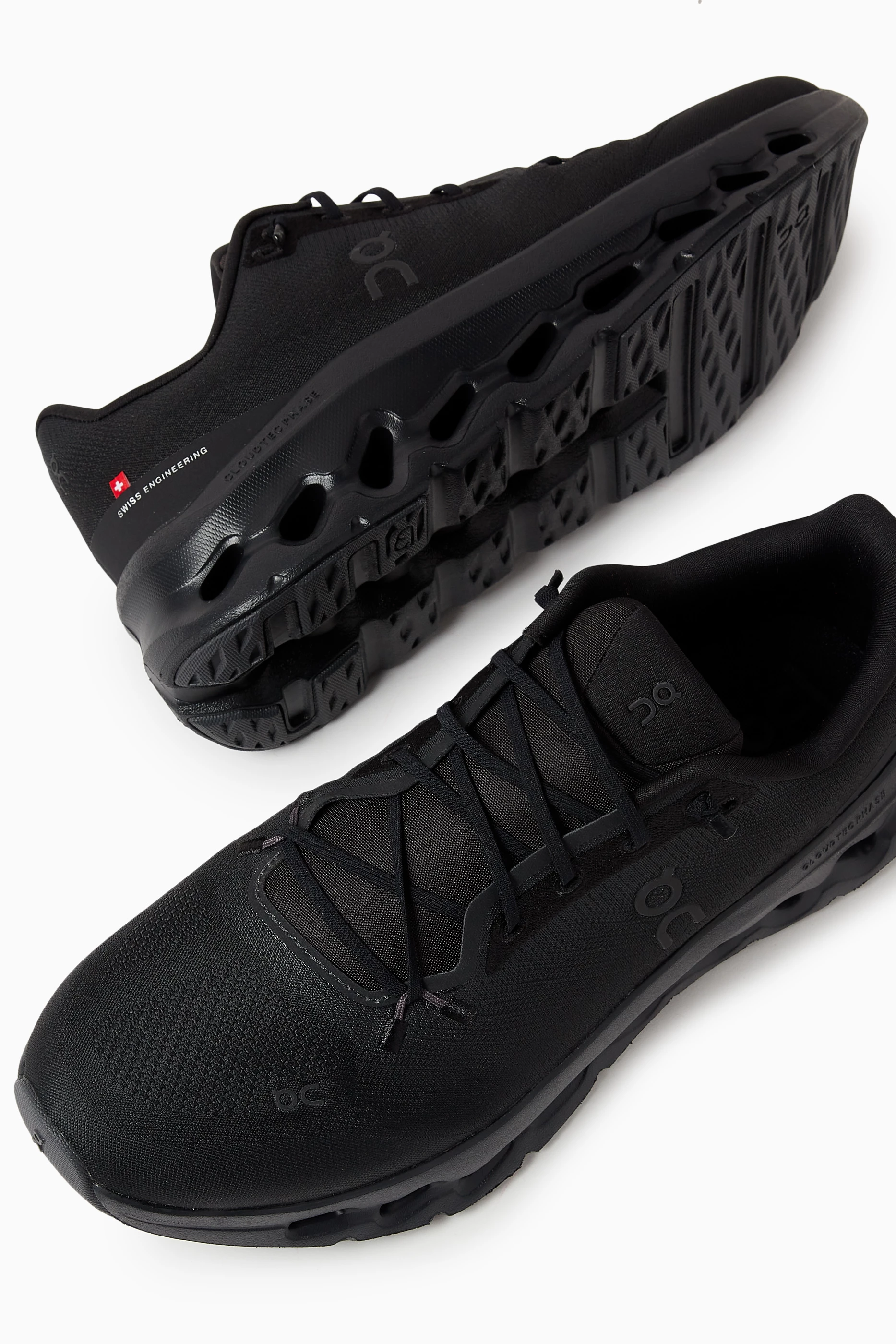Buy On Black Cloudtilt Sneakers in Mesh For Men Online | Ounass UAE