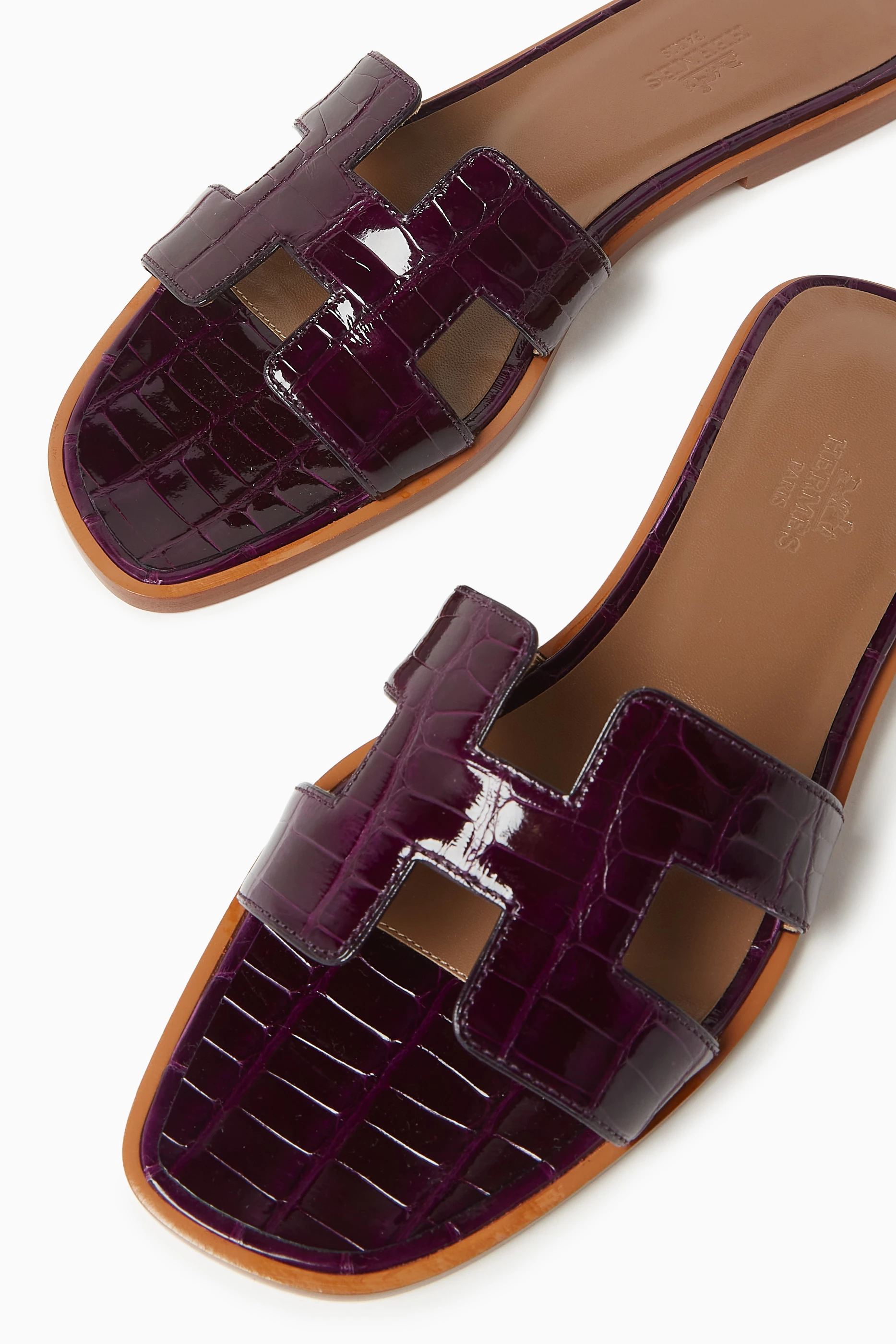 Buy Hermès Pre-Loved Purple Unused Oran Sandals in Alligator