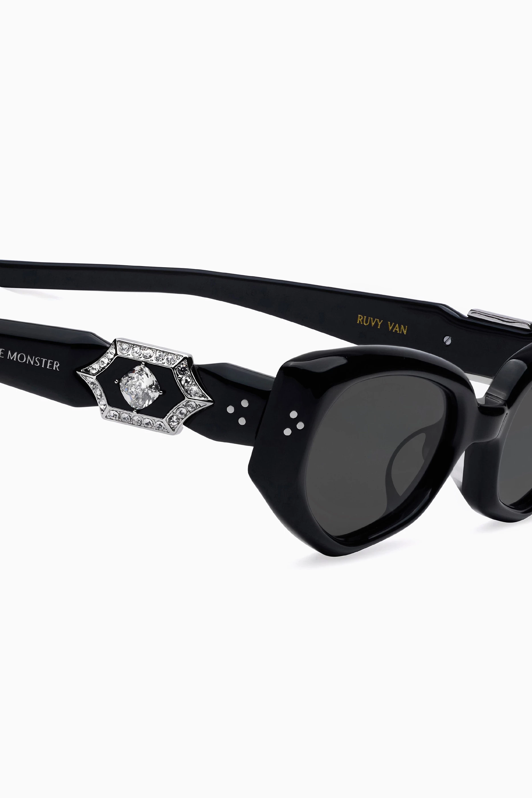 GENTLE MONSTER】Ruvy Van 01 Buy Gentle Monster Black Ruvy Van 01 Sunglasses in Acetate For