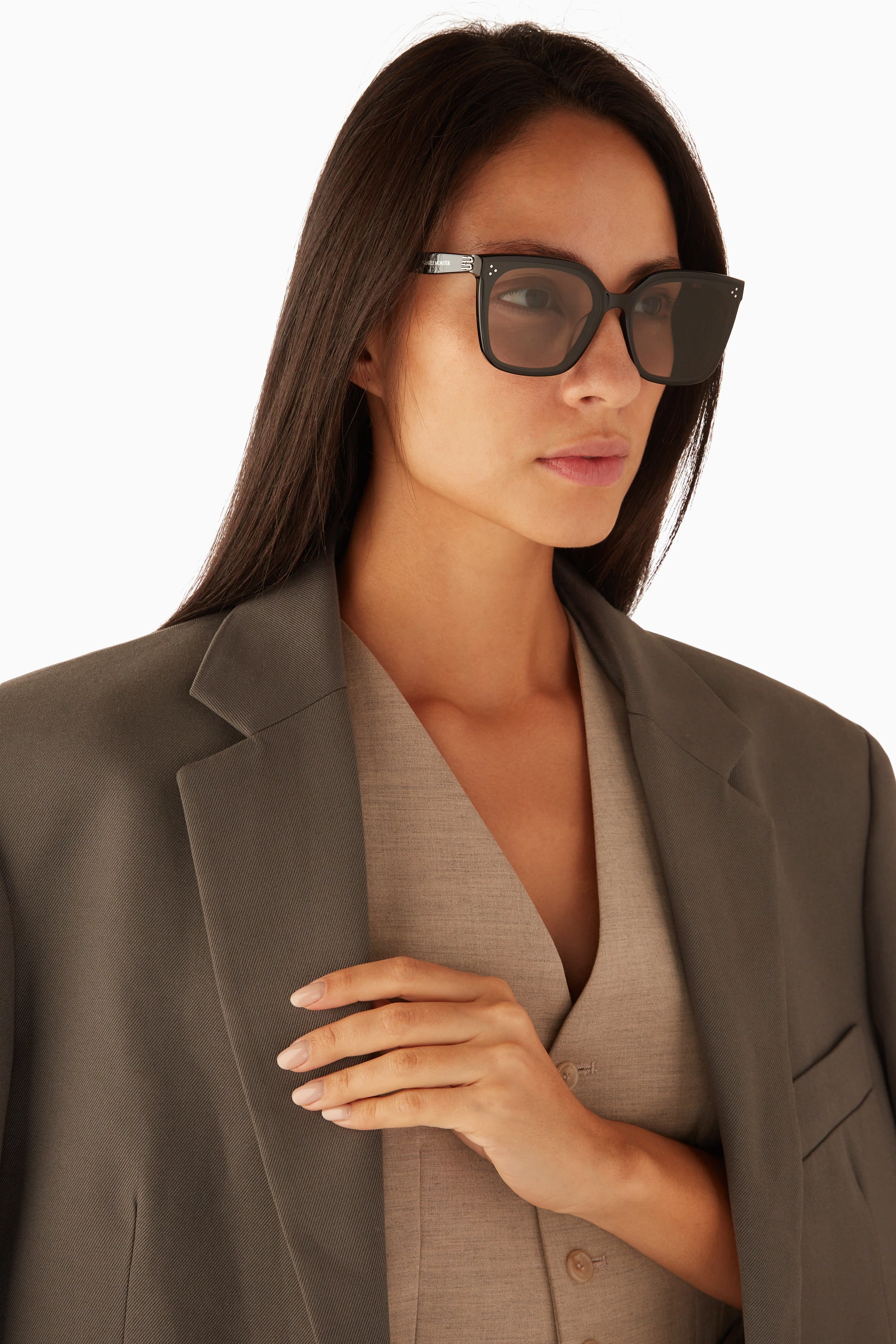 Buy Gentle Monster Black Loloe 01 Sunglasses in Acetate For UNISEX