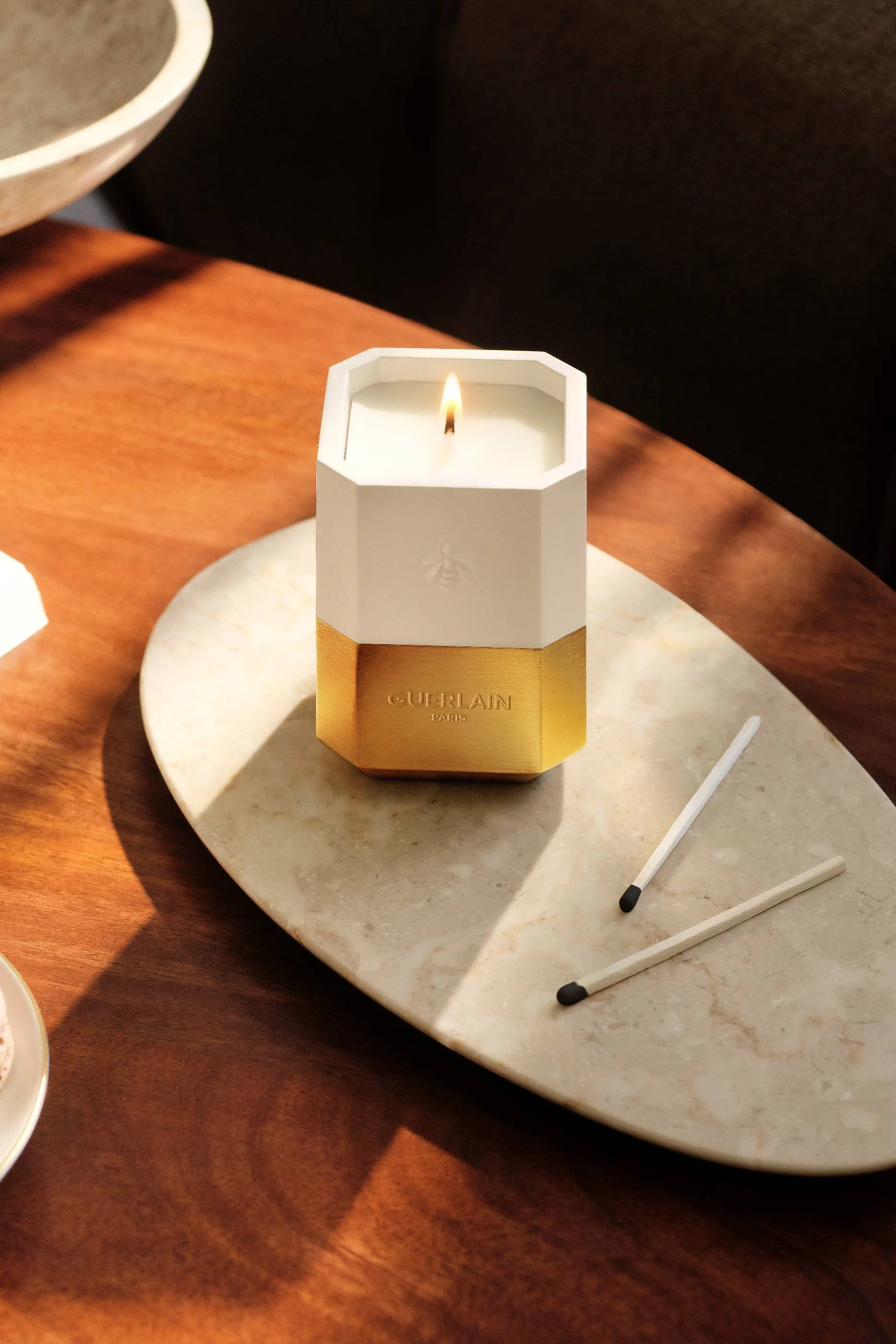 GUERLAIN トンカビーンズ キャンドルpot&キャンドルリフィル Buy Guerlain Mahogany Brown Candle Jar For UNISEX Online | Ounass UAE
