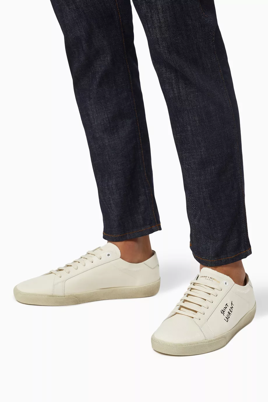 Saint laurent off hotsell white court classic sneakers