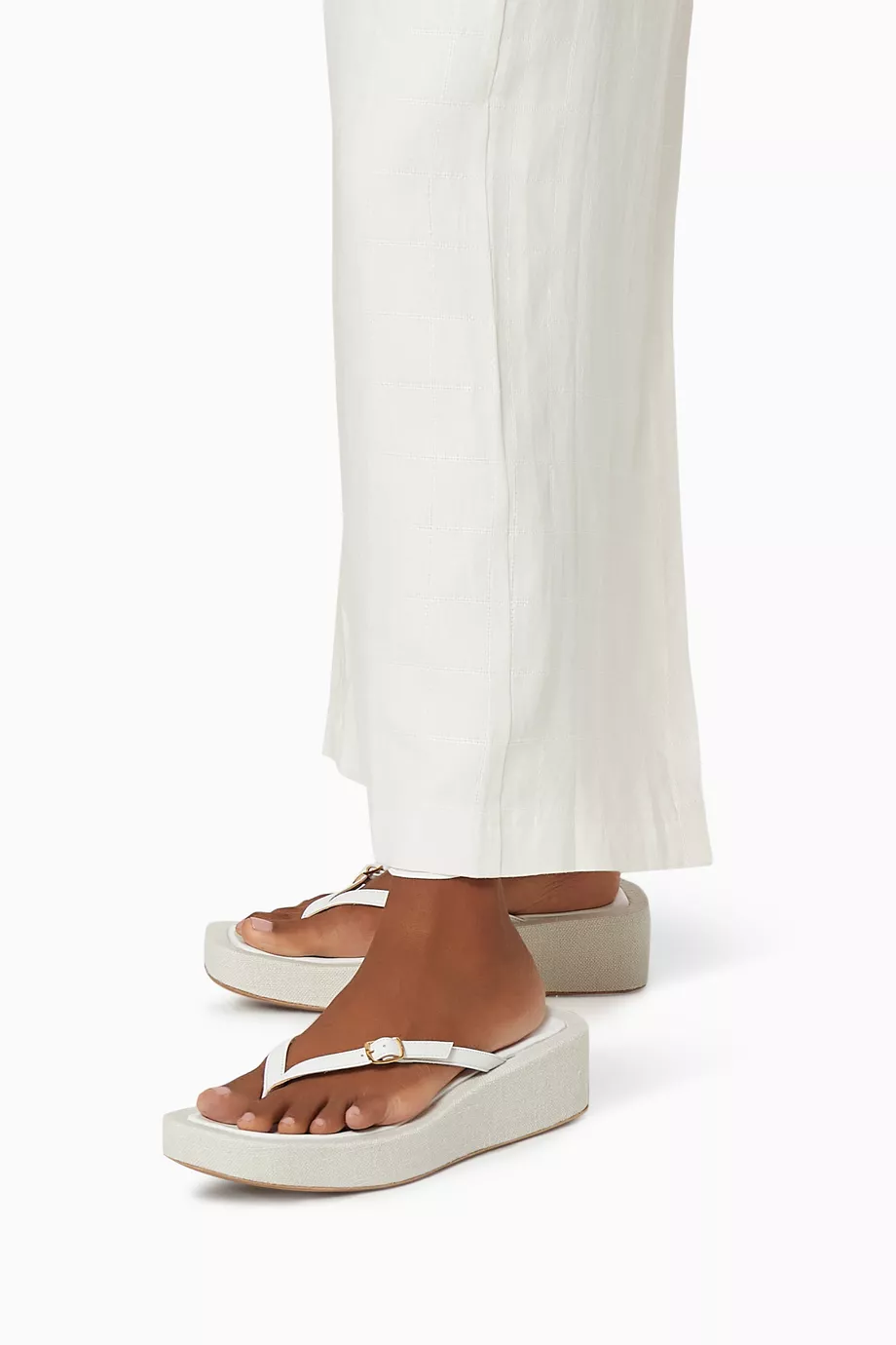 Buy Jacquemus White Les Tatanes Lin Platform Flip Flops in Leather